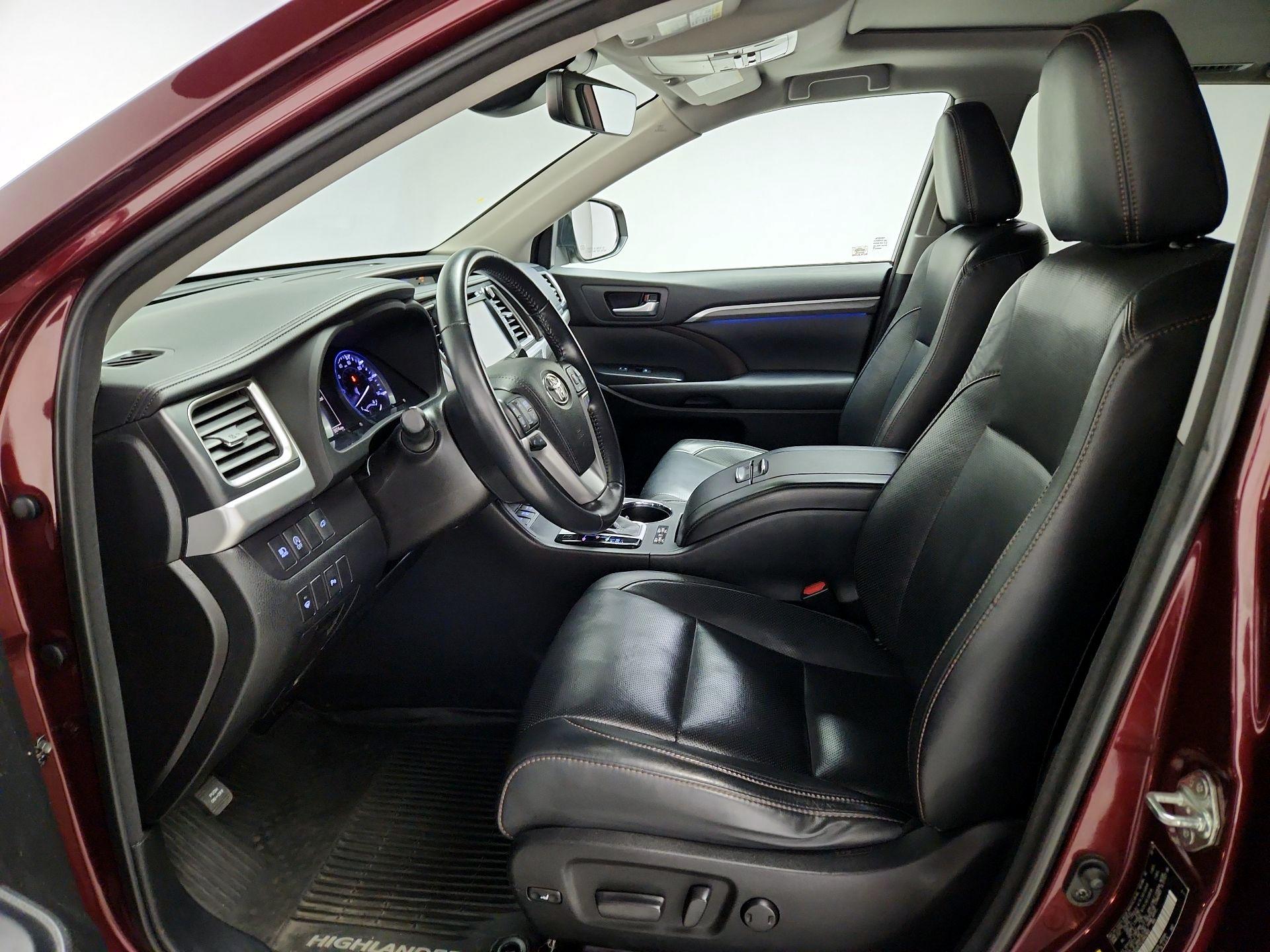 Thumbnail: 2018 Toyota Highlander - 11