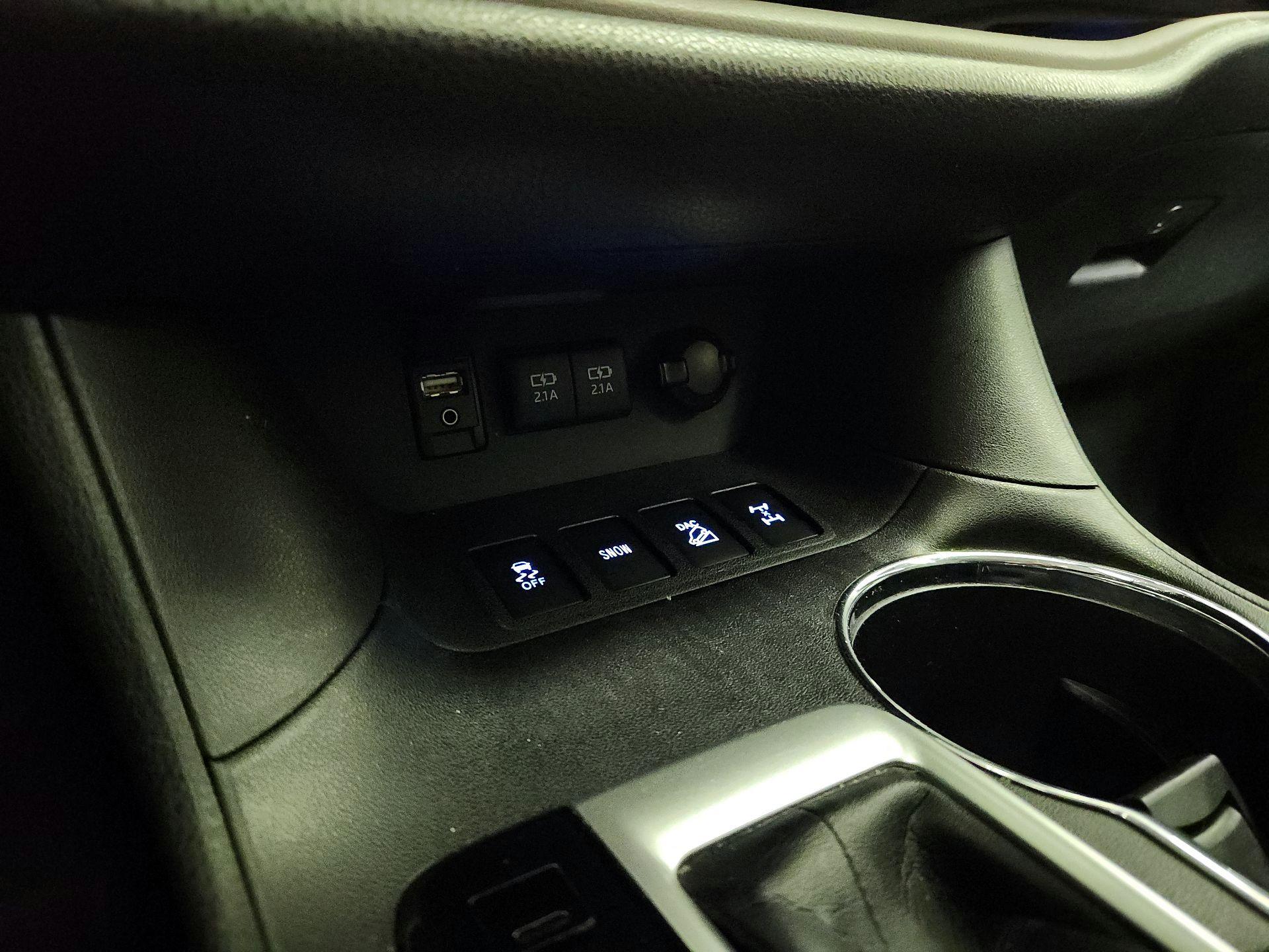 Thumbnail: 2018 Toyota Highlander - 19