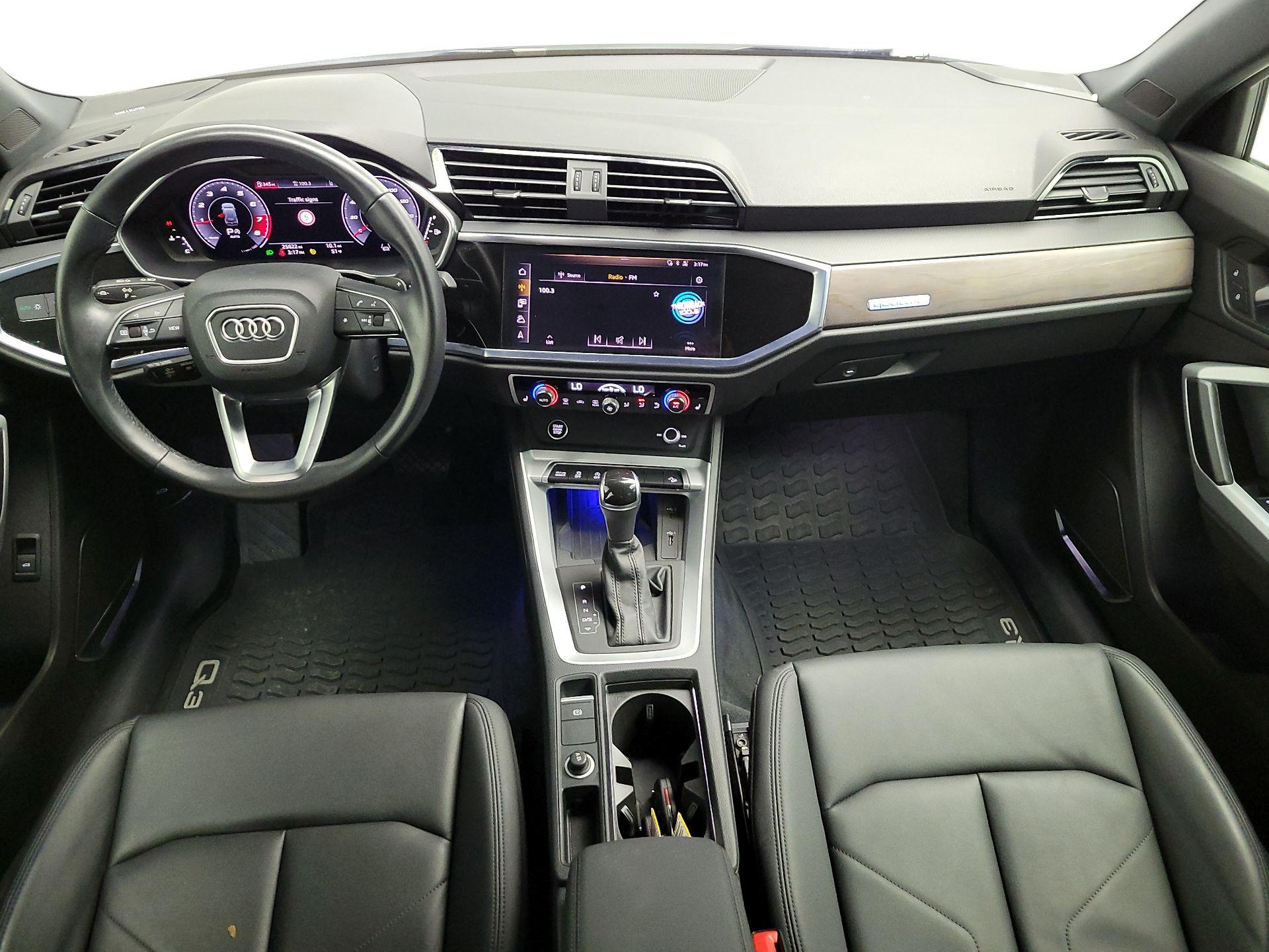 Thumbnail: 2021 Audi Q3 - 9