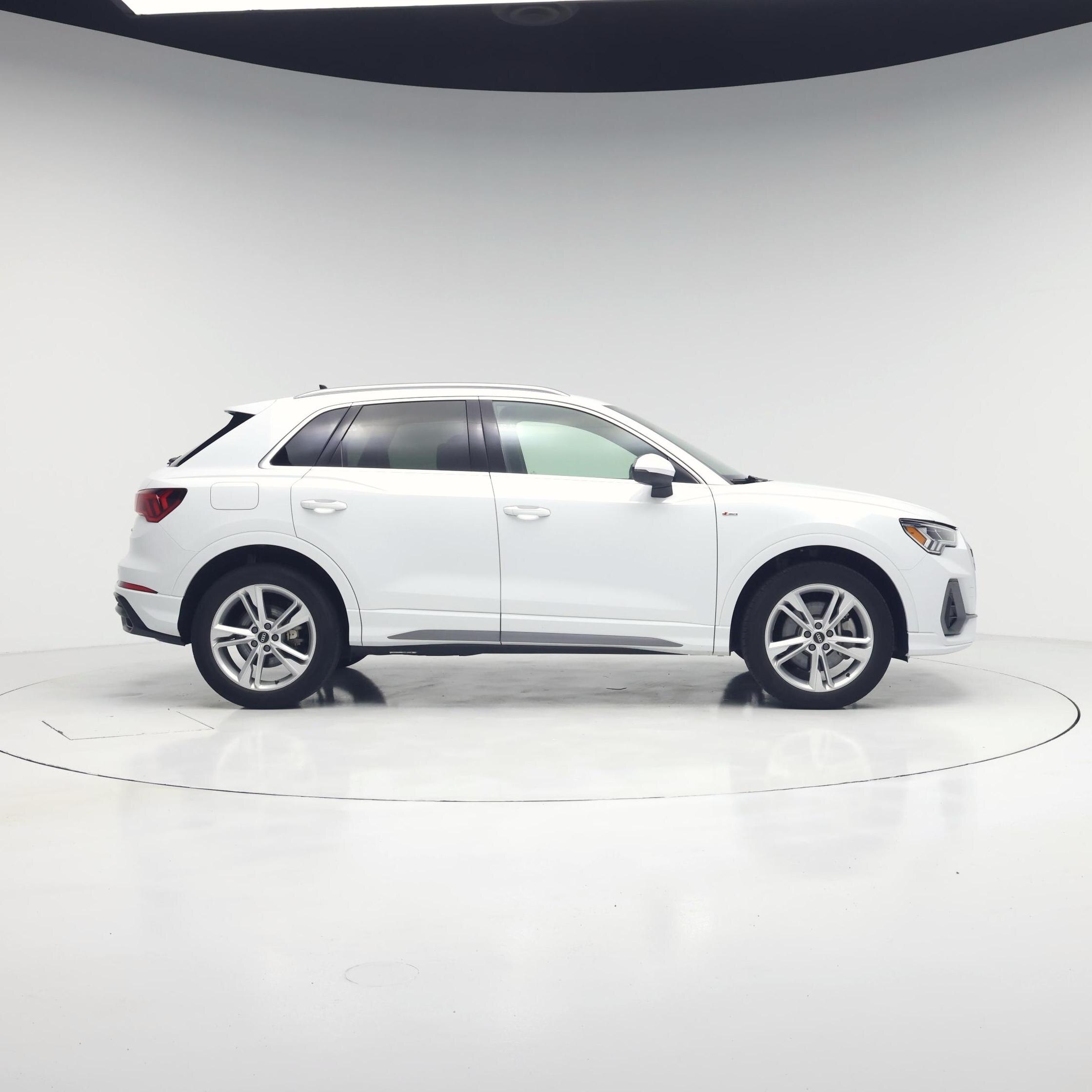 Thumbnail: 2021 Audi Q3 - 7