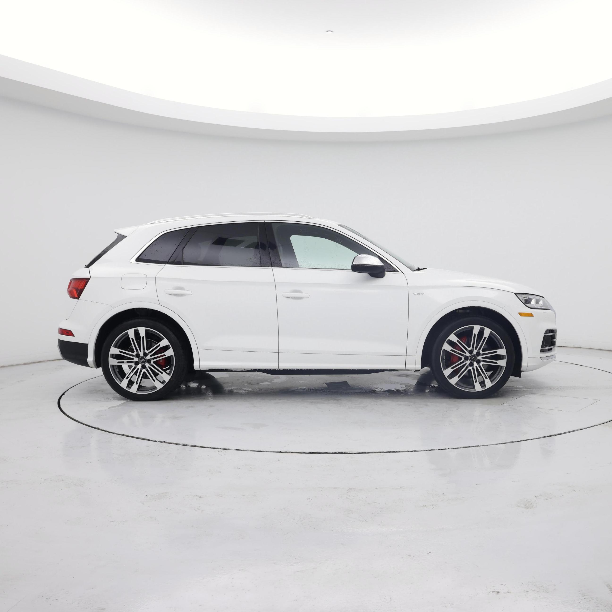 Thumbnail: 2018 Audi SQ5 - 7