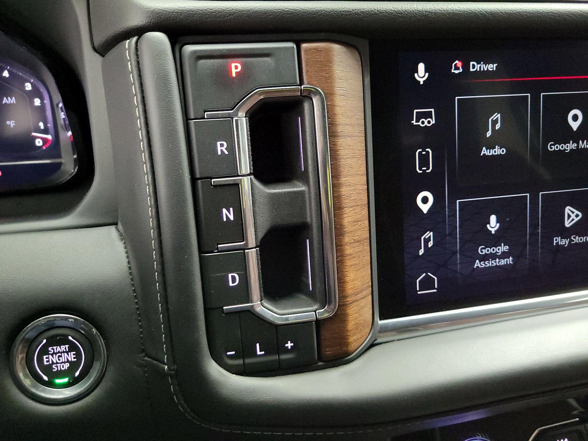 Thumbnail: 2023 GMC Yukon - 17