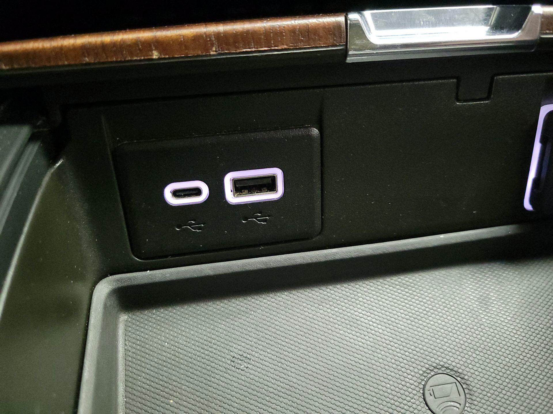 Thumbnail: 2023 GMC Yukon - 18