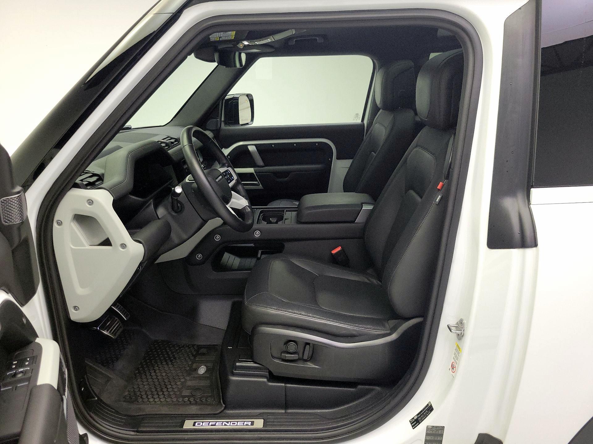 Thumbnail: 2024 Land Rover Defender - 11