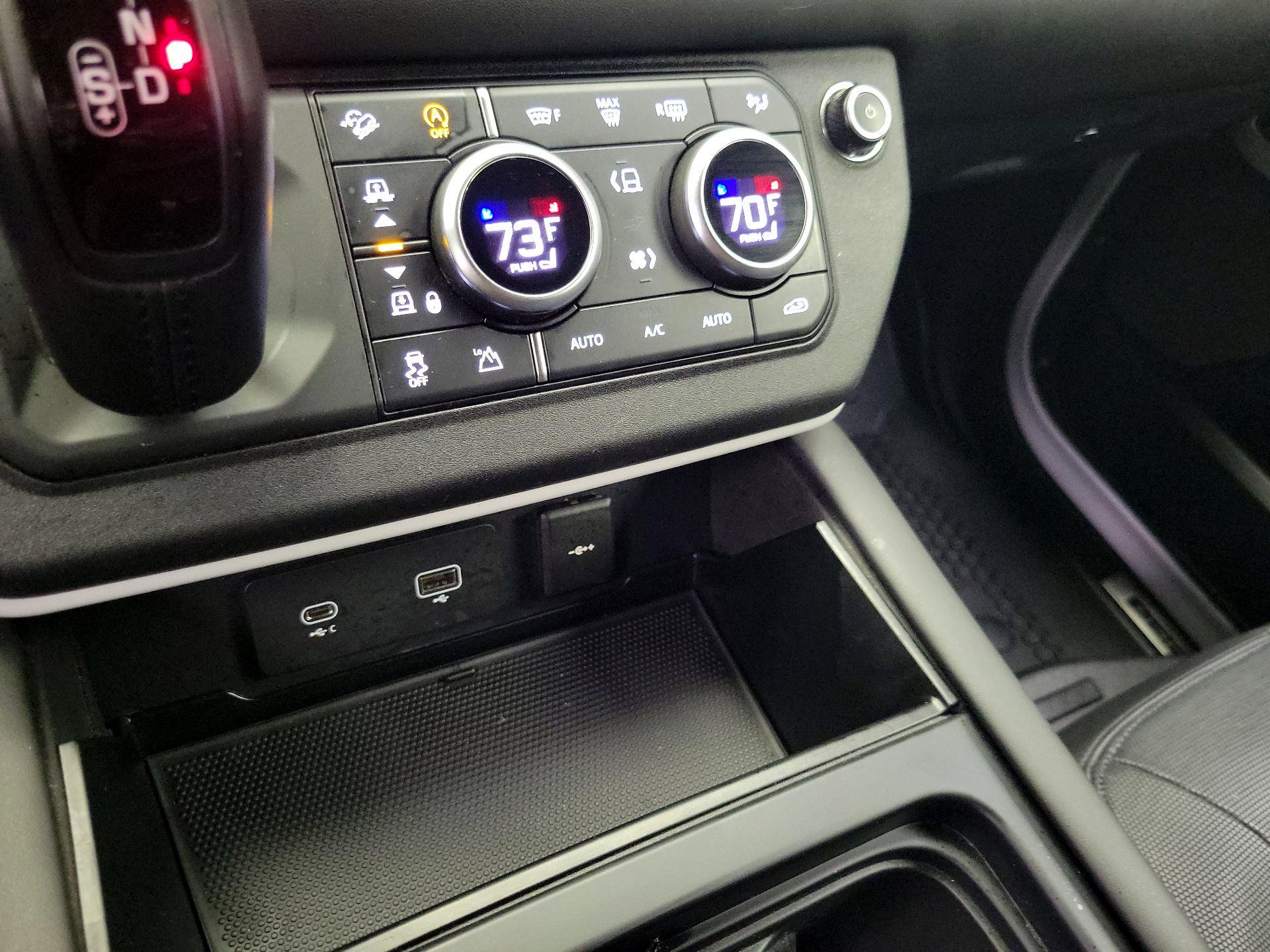 Thumbnail: 2024 Land Rover Defender - 16