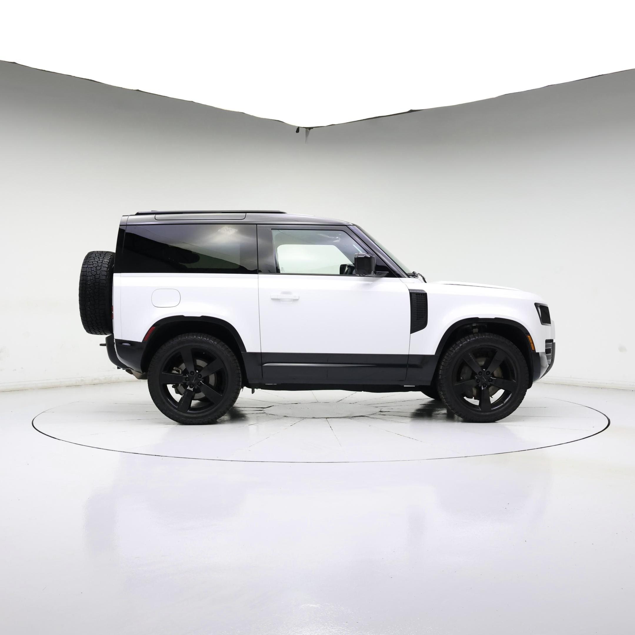 Thumbnail: 2024 Land Rover Defender - 3