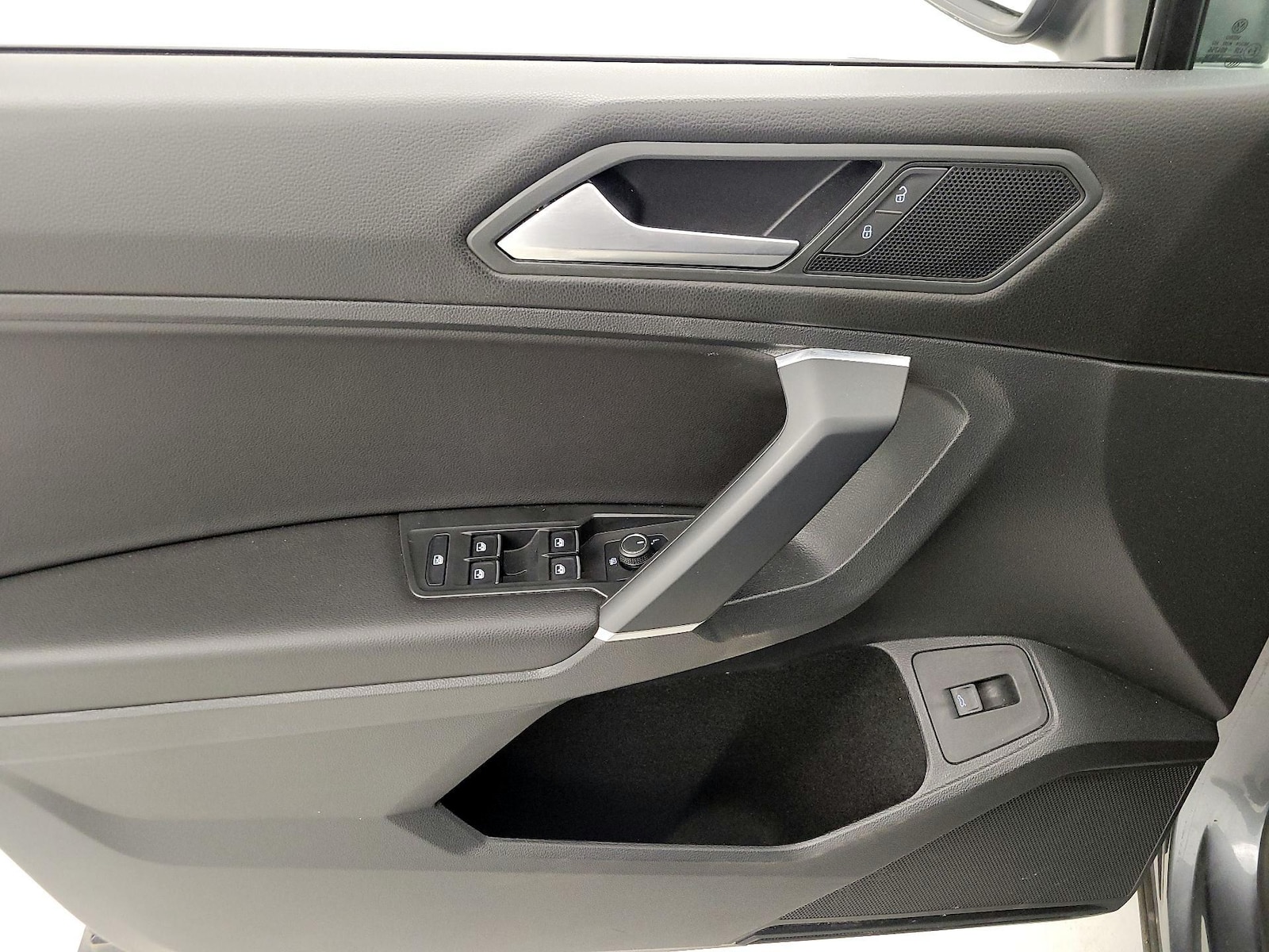 2020 Volkswagen Tiguan SEL - Photo 13