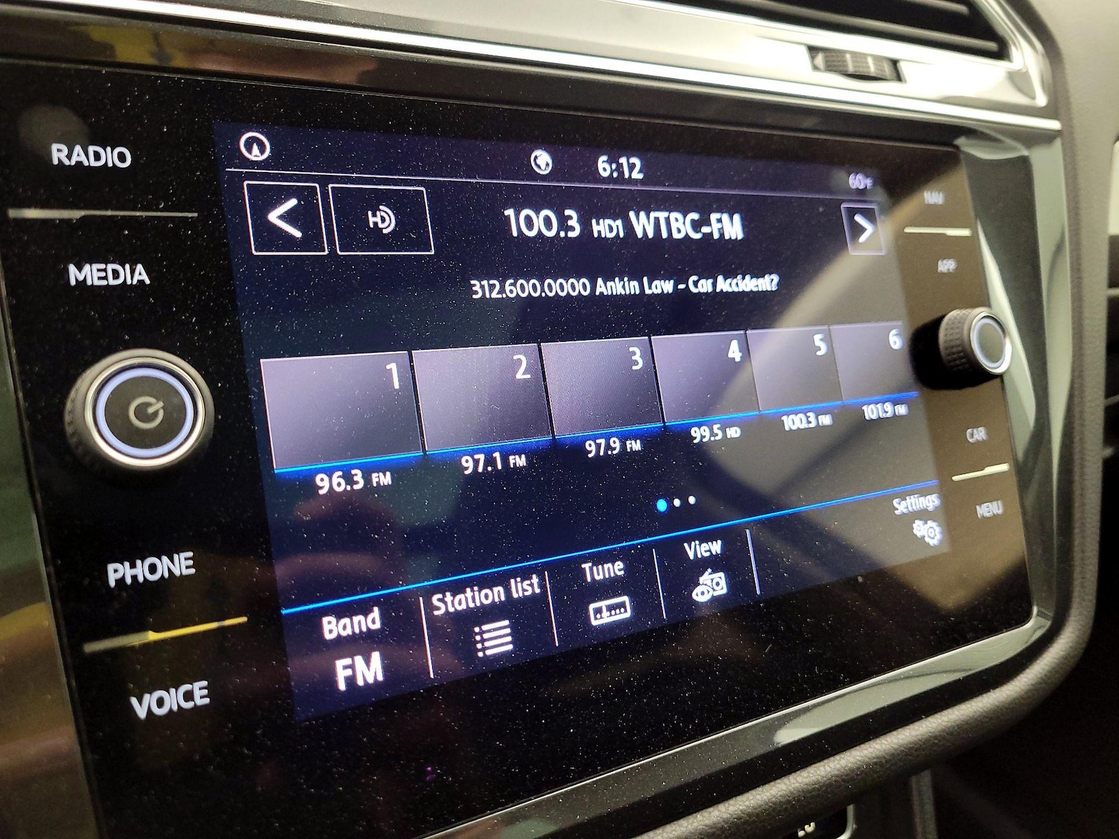2020 Volkswagen Tiguan SEL - Photo 17