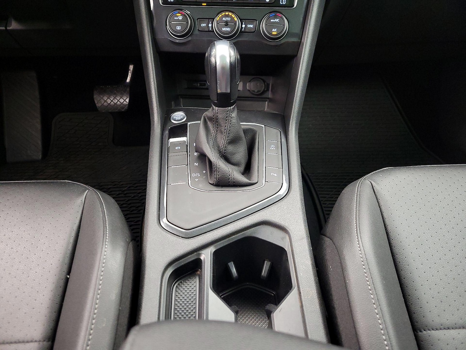 2020 Volkswagen Tiguan SEL - Photo 19