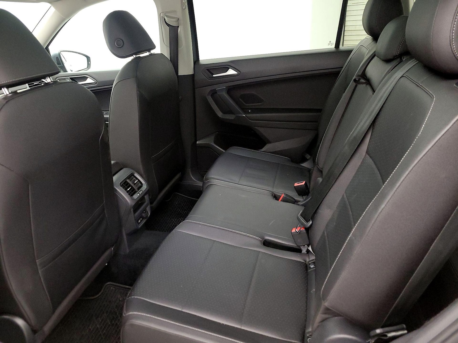 2020 Volkswagen Tiguan SEL - Photo 22