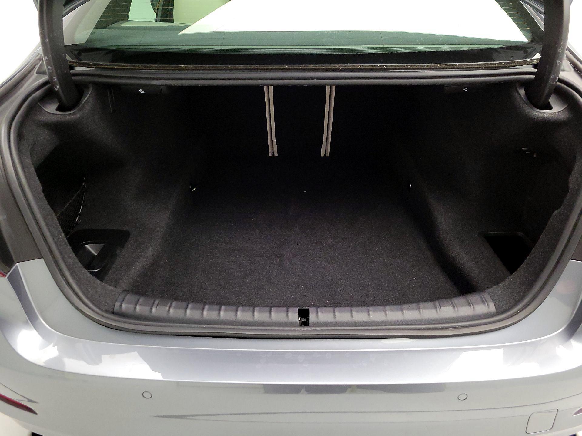 Thumbnail: 2020 BMW 5 Series - 16