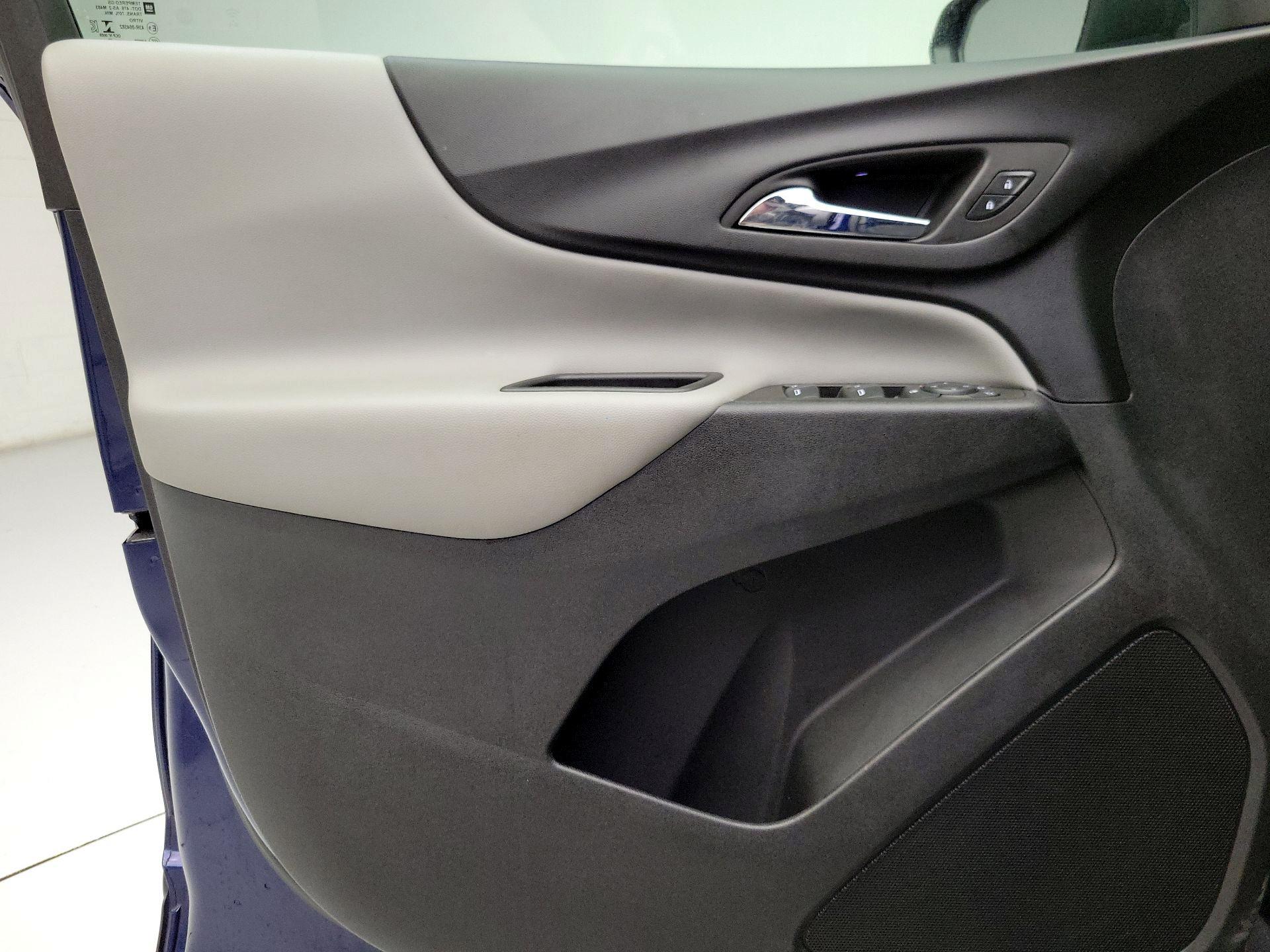 Thumbnail: 2022 Chevrolet Equinox - 12