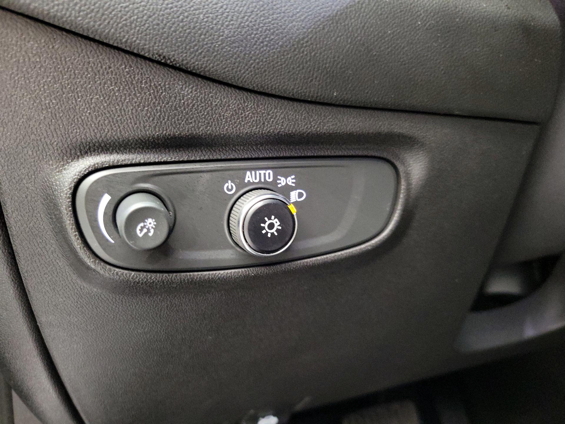 Thumbnail: 2022 Chevrolet Equinox - 13