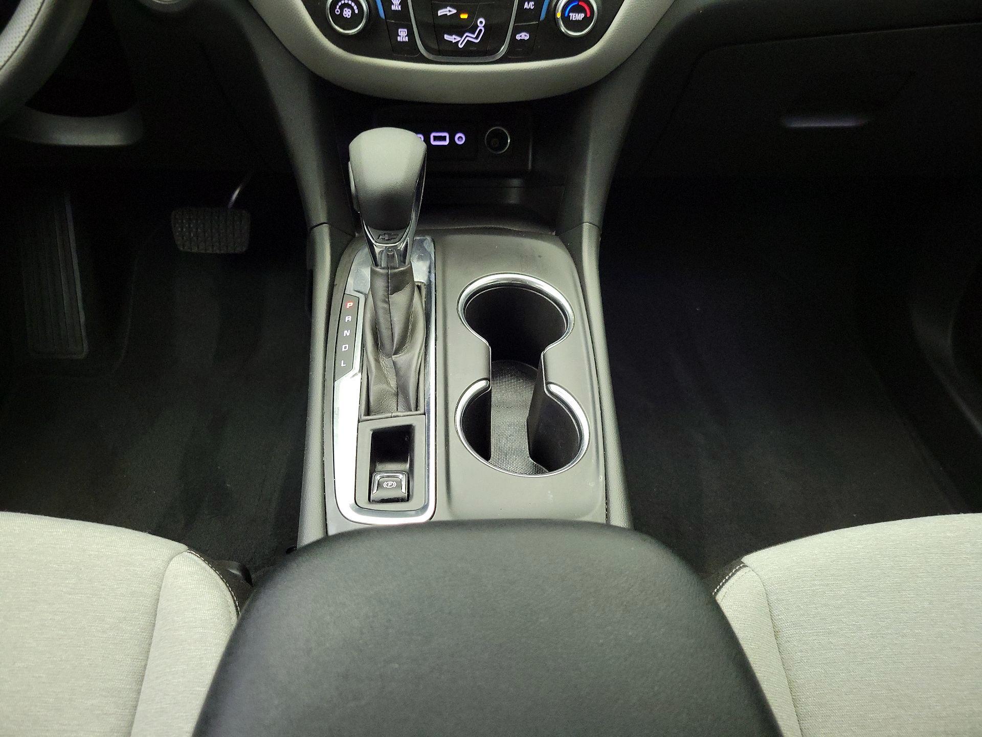 Thumbnail: 2022 Chevrolet Equinox - 17