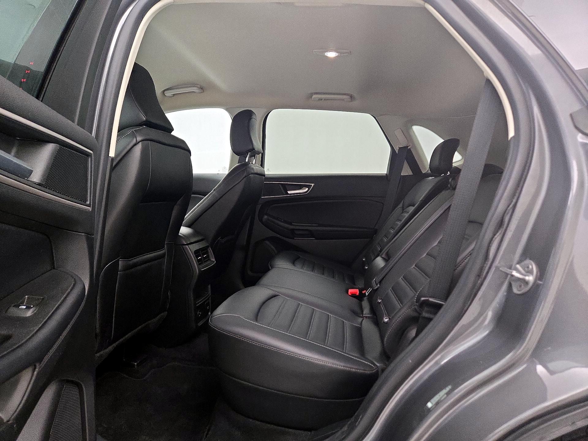 Thumbnail: 2022 Ford Edge - 19