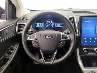 Steering Wheel & Instrument Cluster (On)
