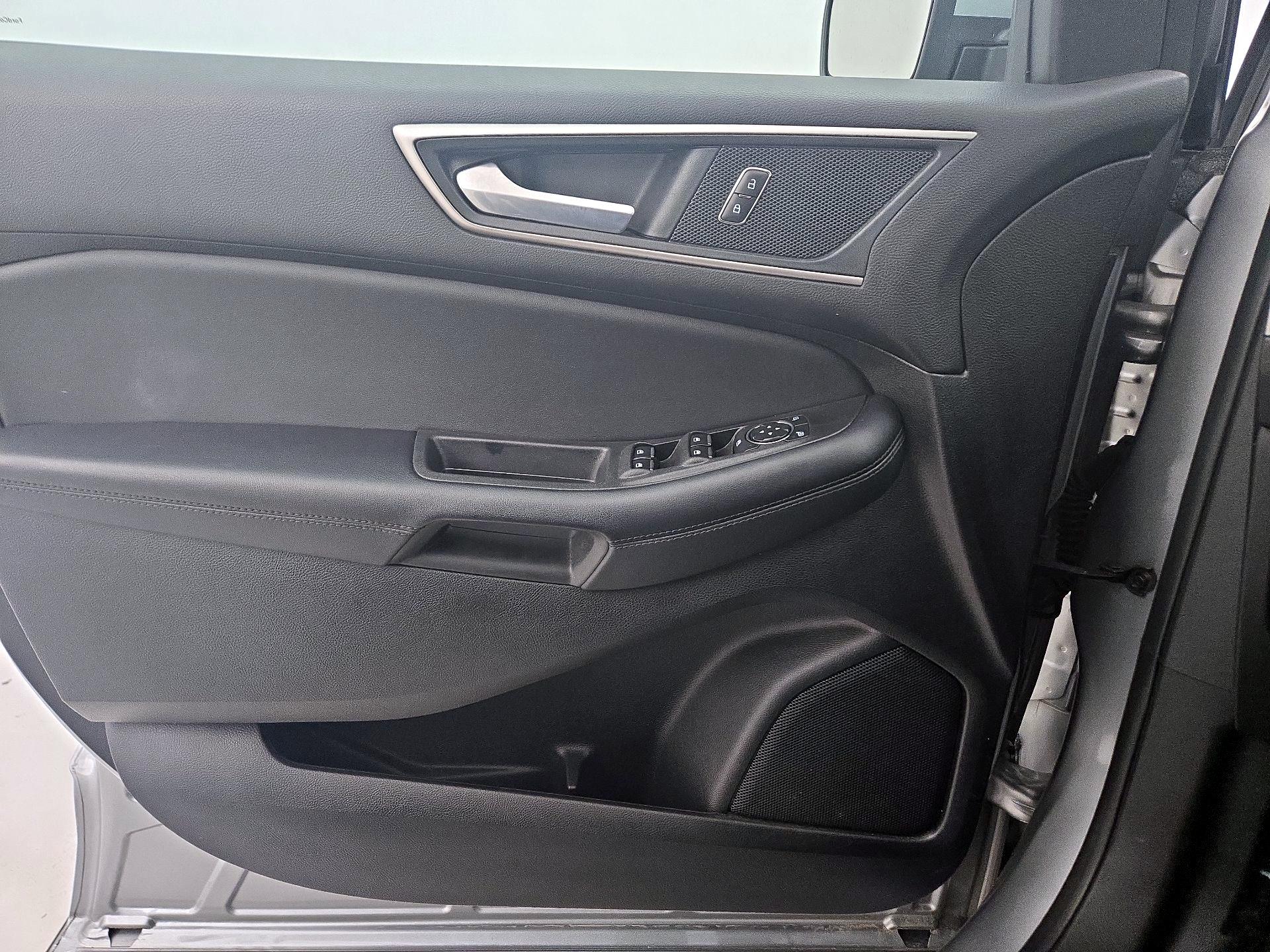 Thumbnail: 2023 Ford Edge - 12