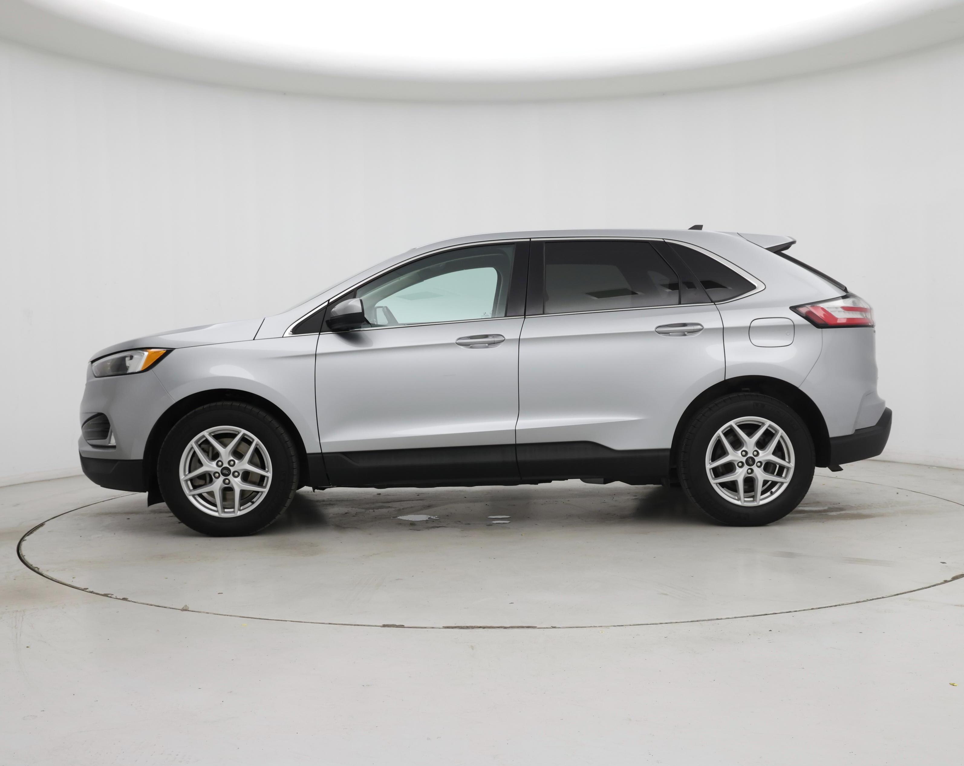 Thumbnail: 2023 Ford Edge - 3