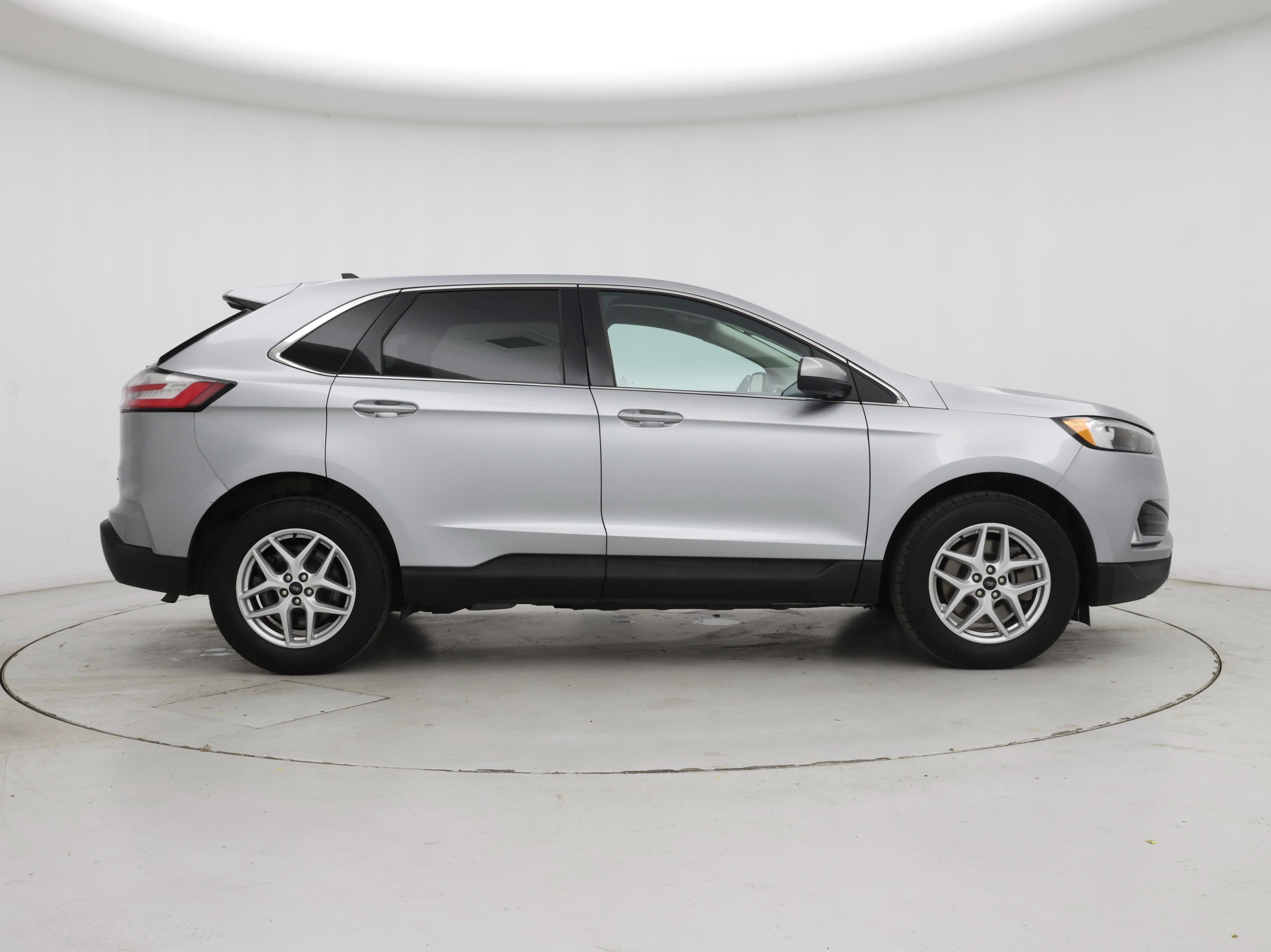 Thumbnail: 2023 Ford Edge - 7