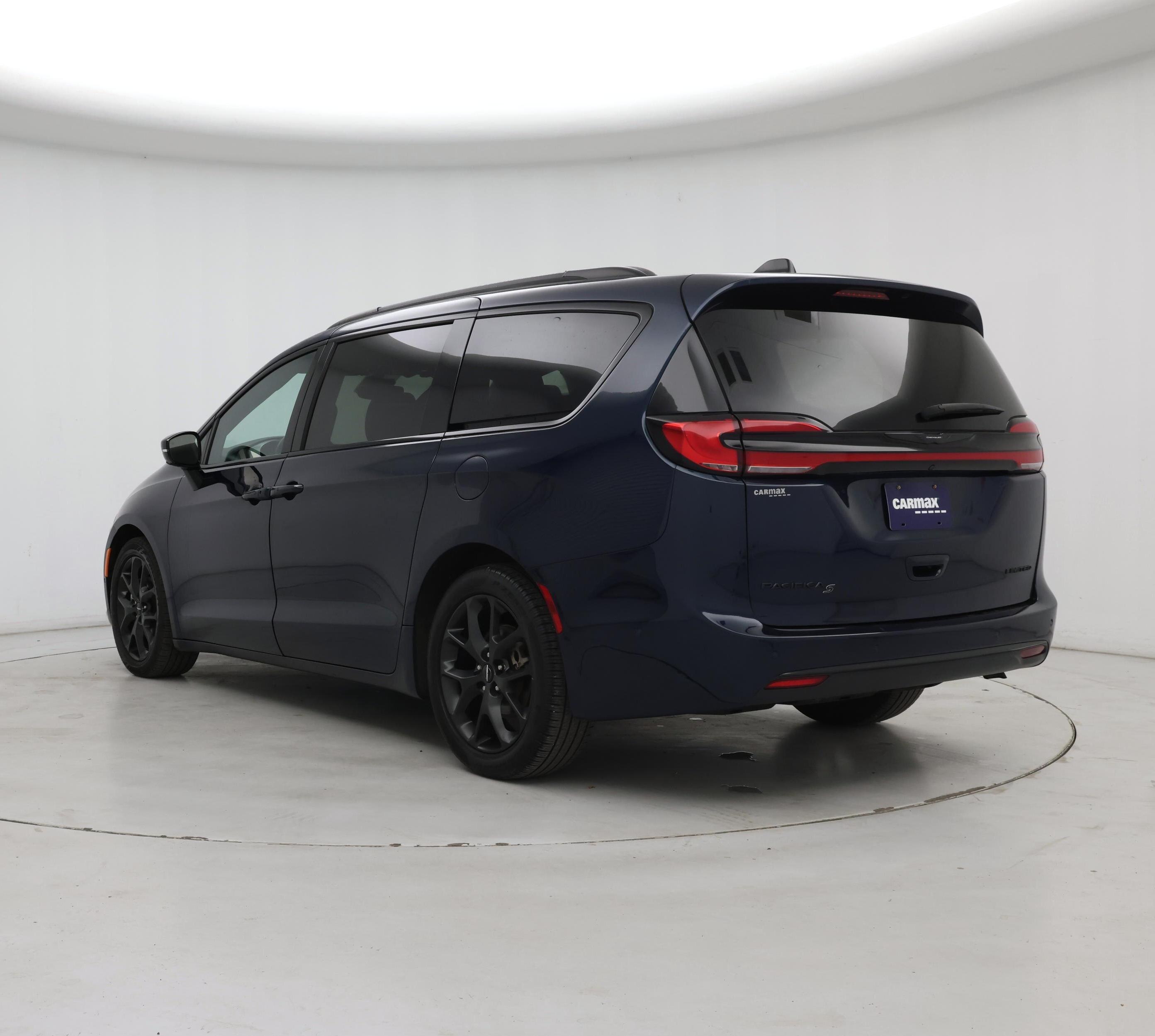 Thumbnail: 2023 Chrysler Pacifica - 2
