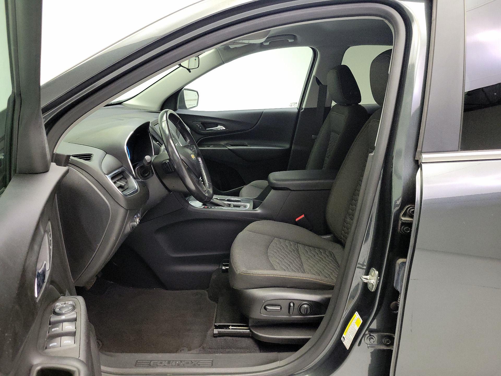 Thumbnail: 2021 Chevrolet Equinox - 11