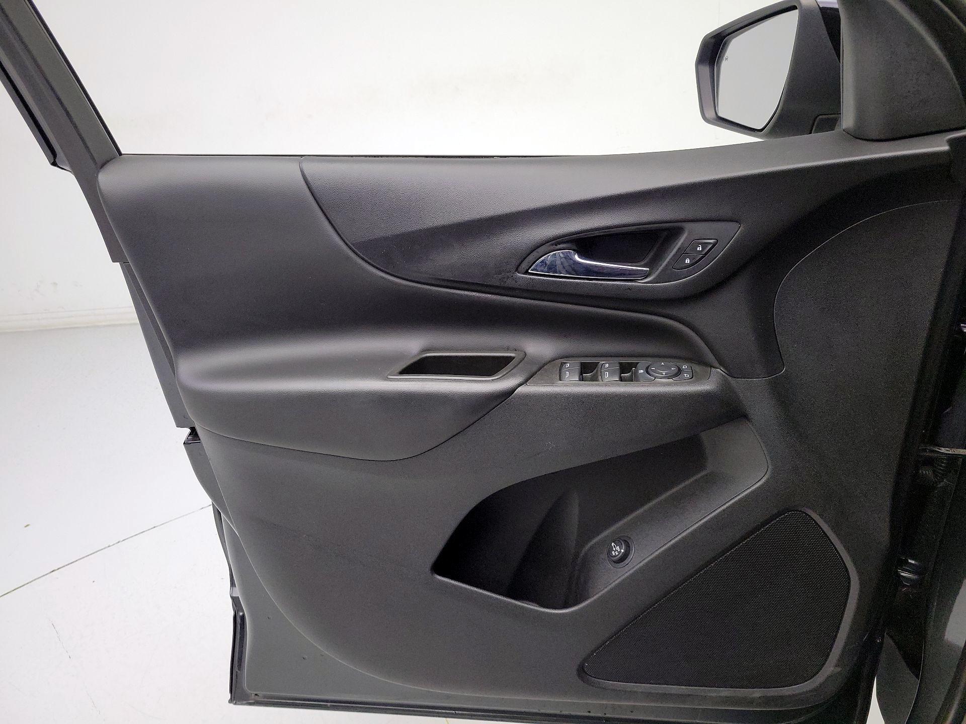 Thumbnail: 2021 Chevrolet Equinox - 12