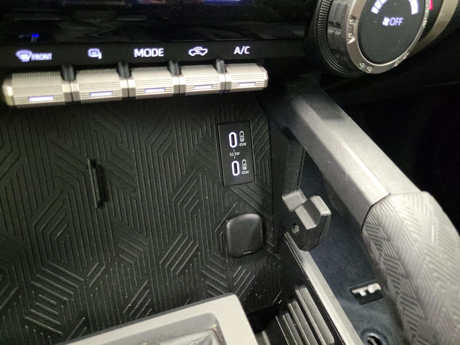 2024 Toyota Tacoma TRD Off Road - Photo 19
