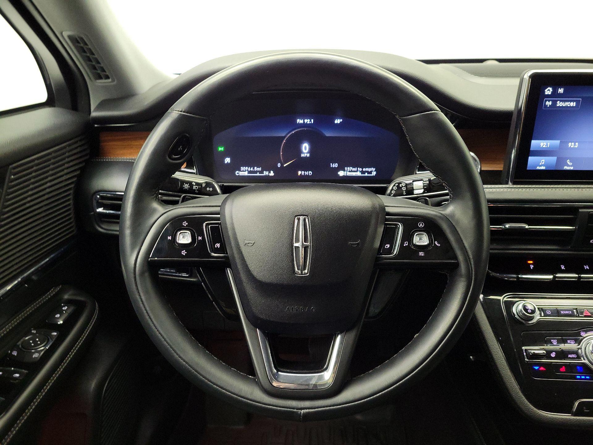 Thumbnail: 2022 Lincoln Corsair - 10