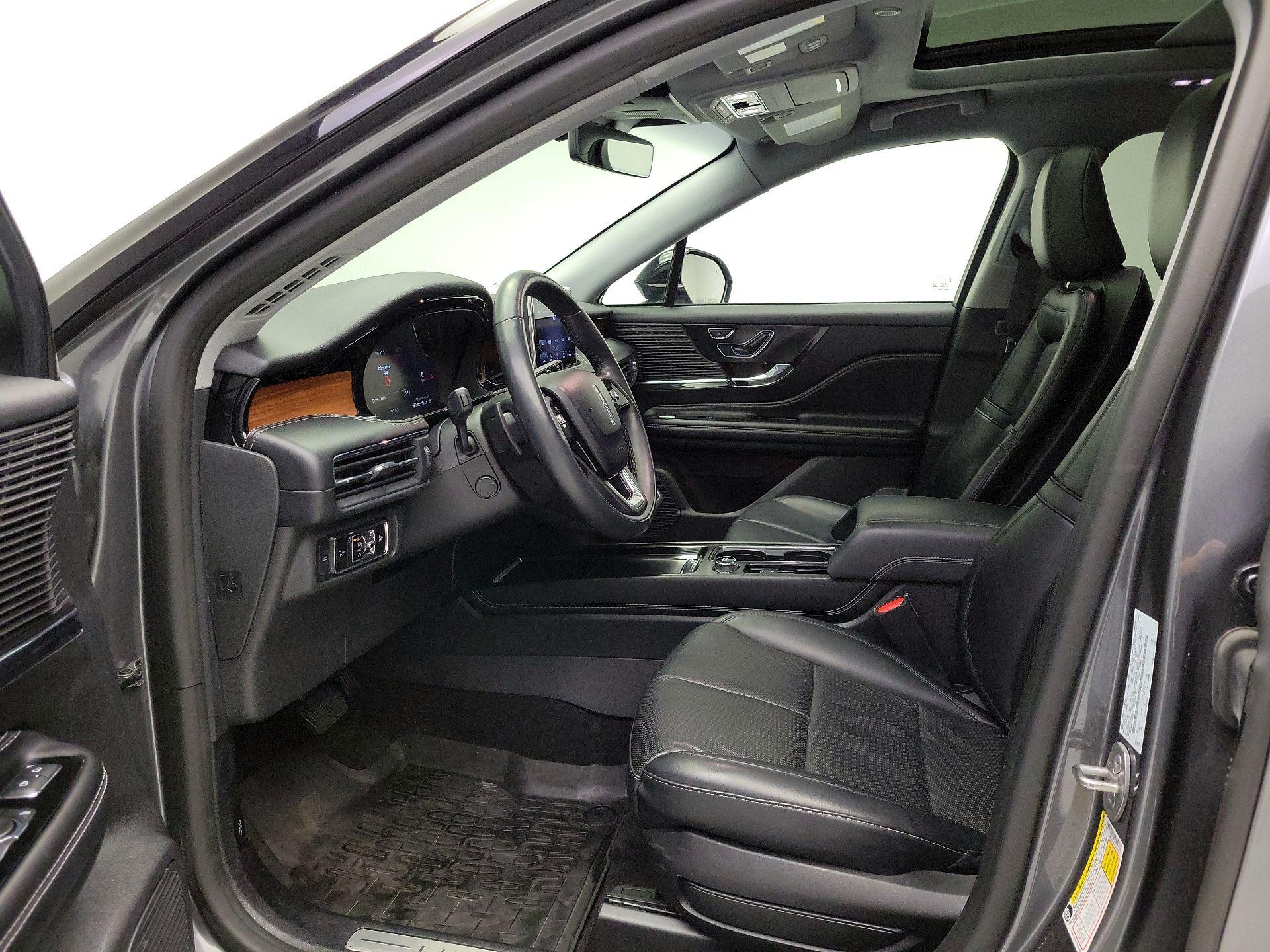 Thumbnail: 2022 Lincoln Corsair - 11