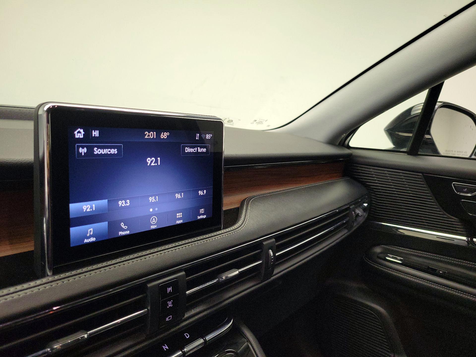 Thumbnail: 2022 Lincoln Corsair - 16