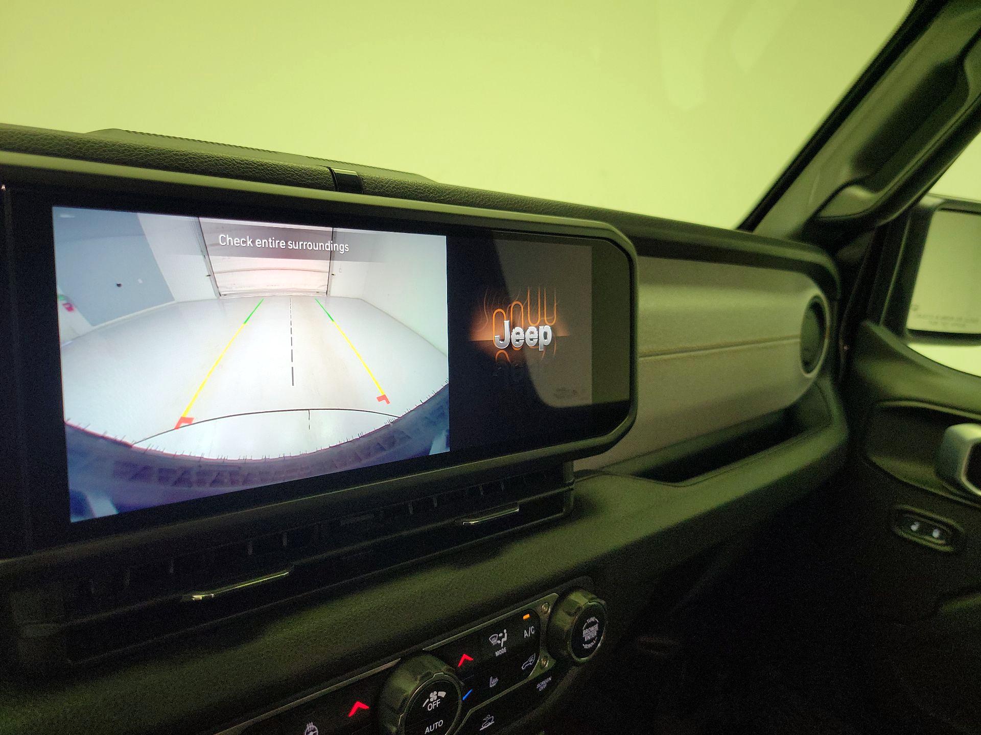 Thumbnail: 2024 Jeep Wrangler - 14