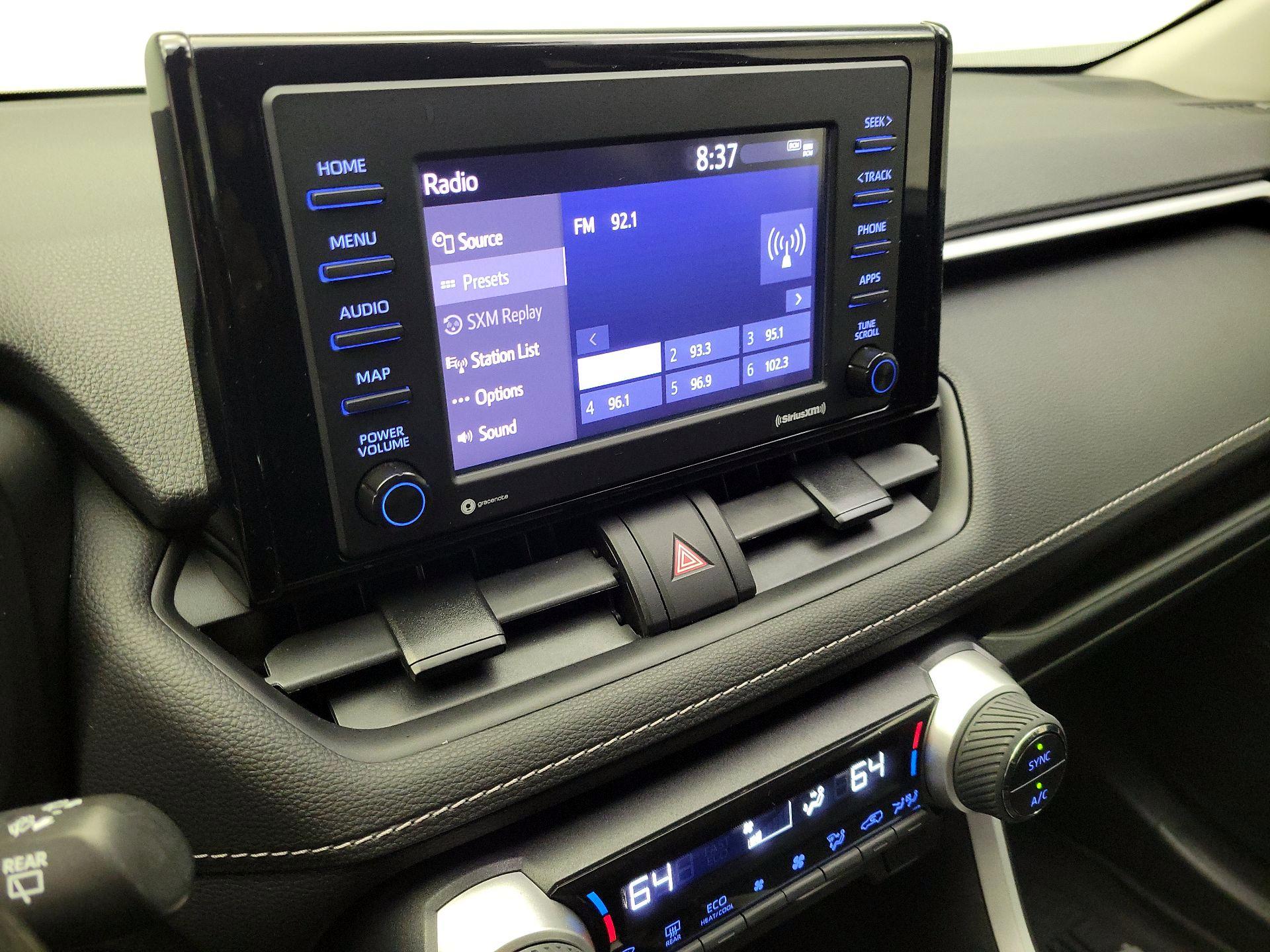 Thumbnail: 2020 Toyota RAV4 - 15