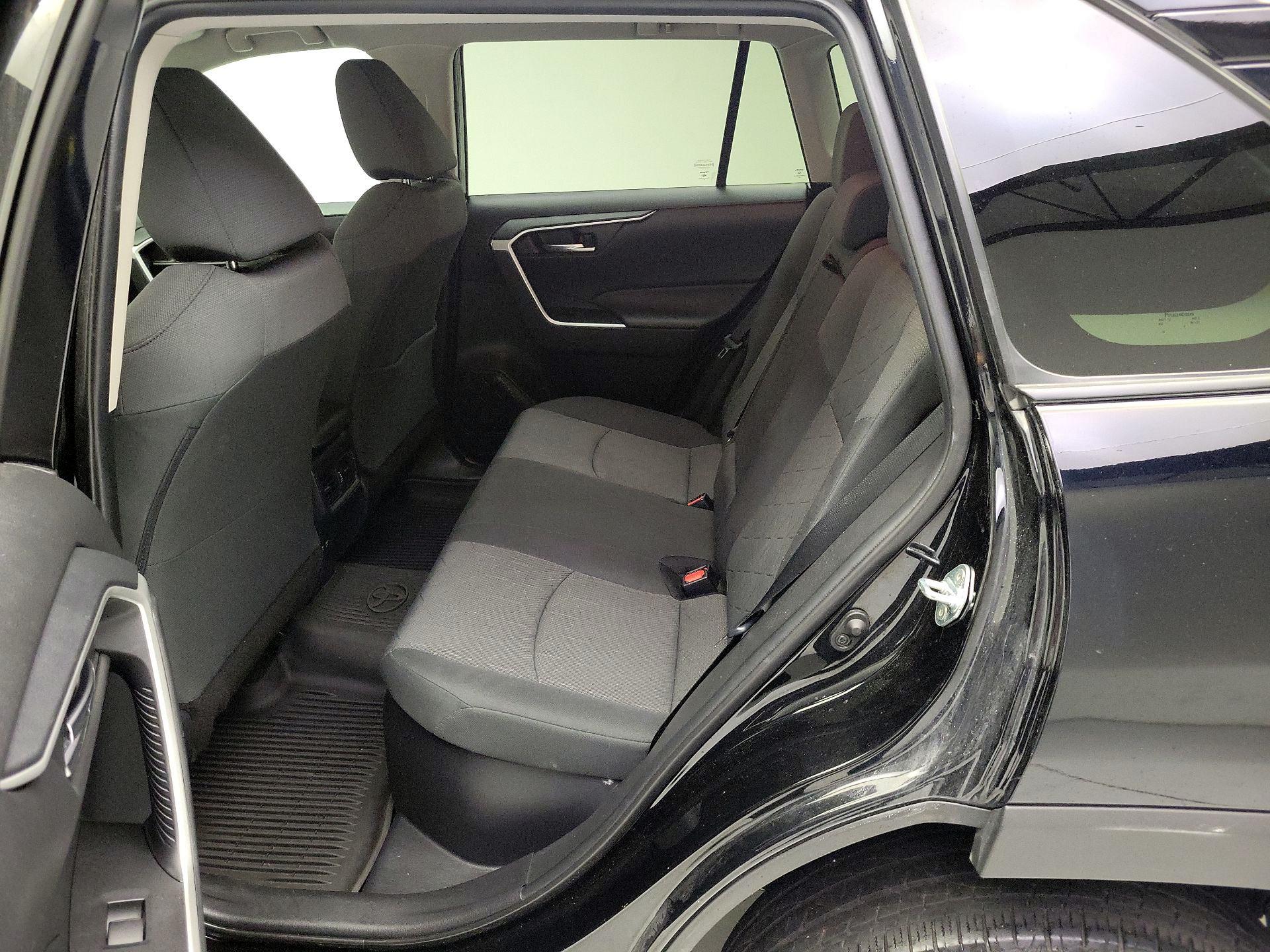 Thumbnail: 2020 Toyota RAV4 - 19