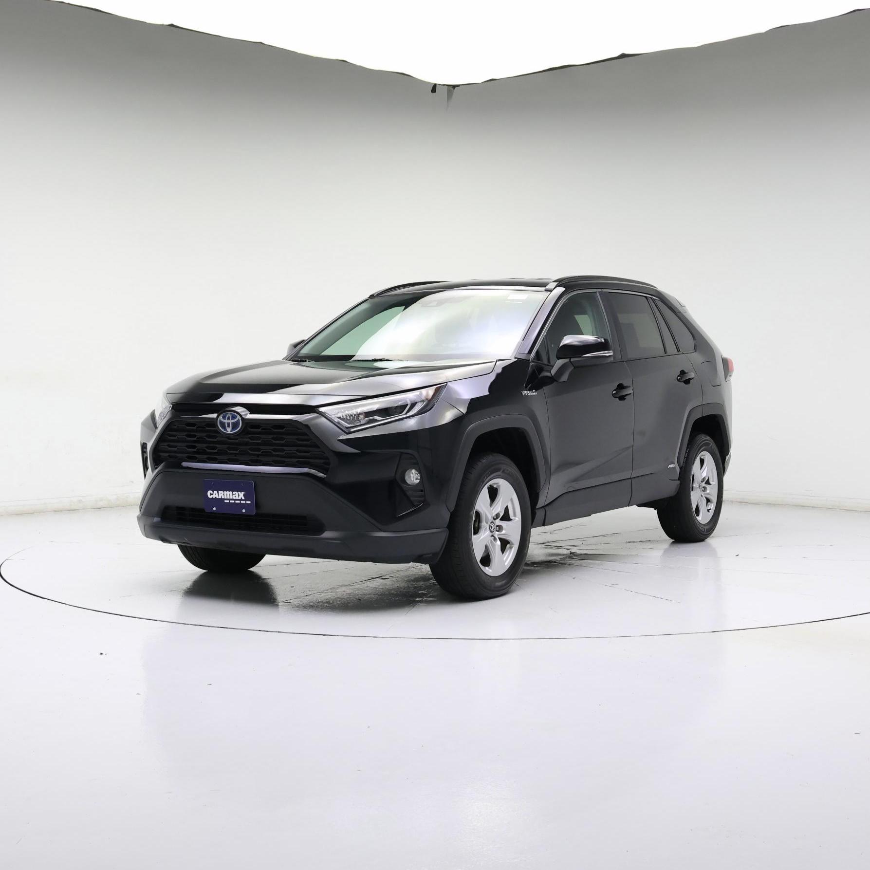 Thumbnail: 2020 Toyota RAV4 - 4
