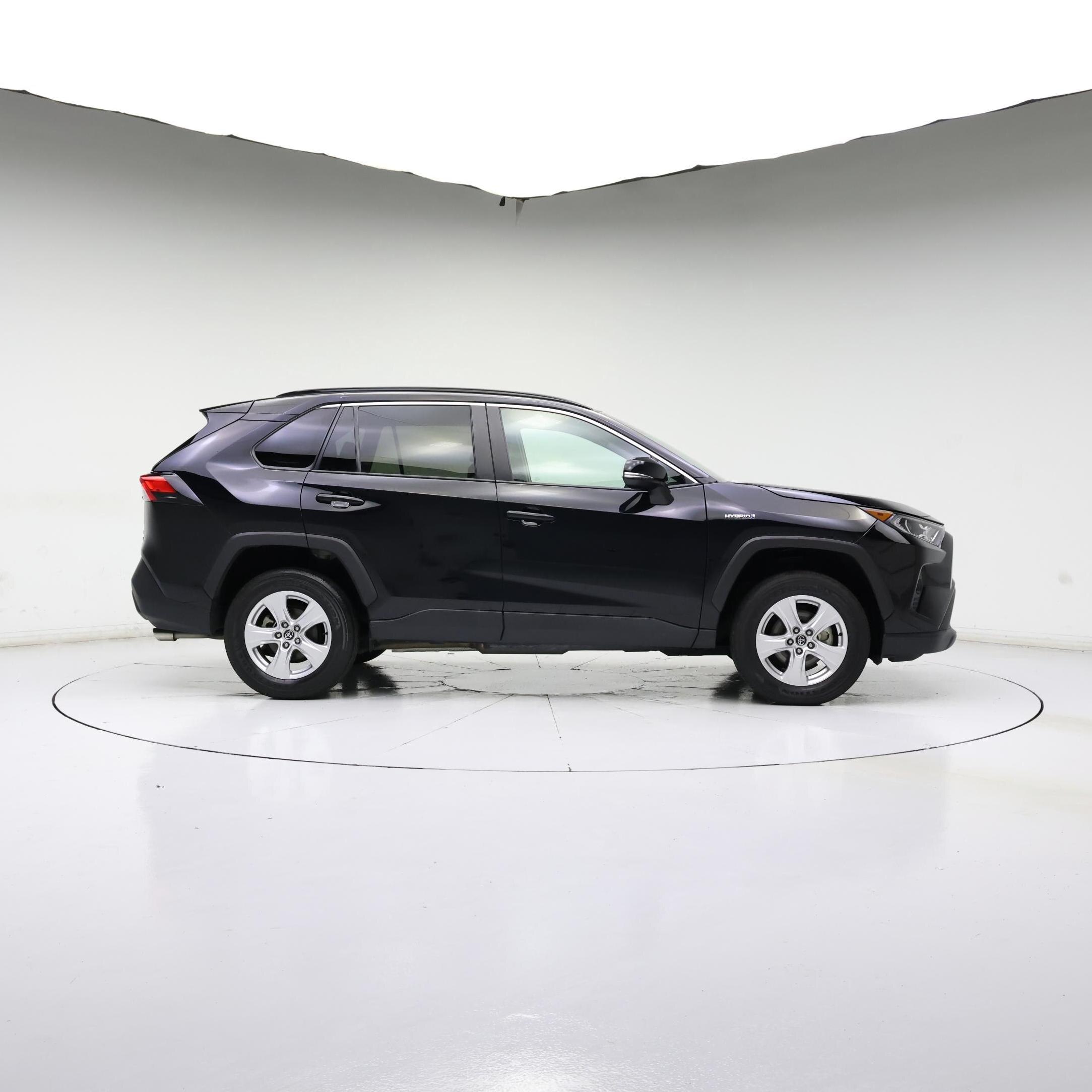 Thumbnail: 2020 Toyota RAV4 - 7
