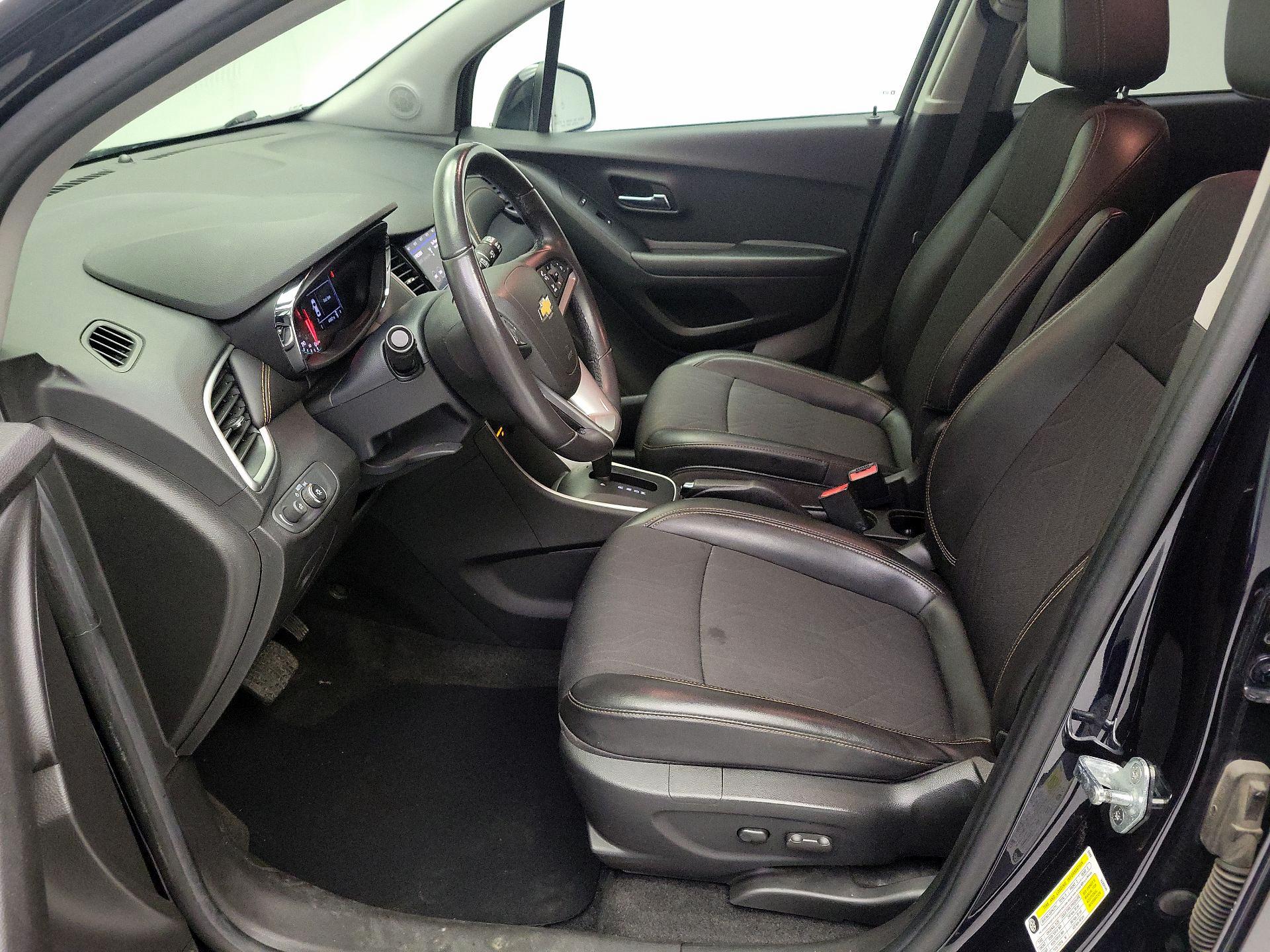 Thumbnail: 2021 Chevrolet Trax - 11