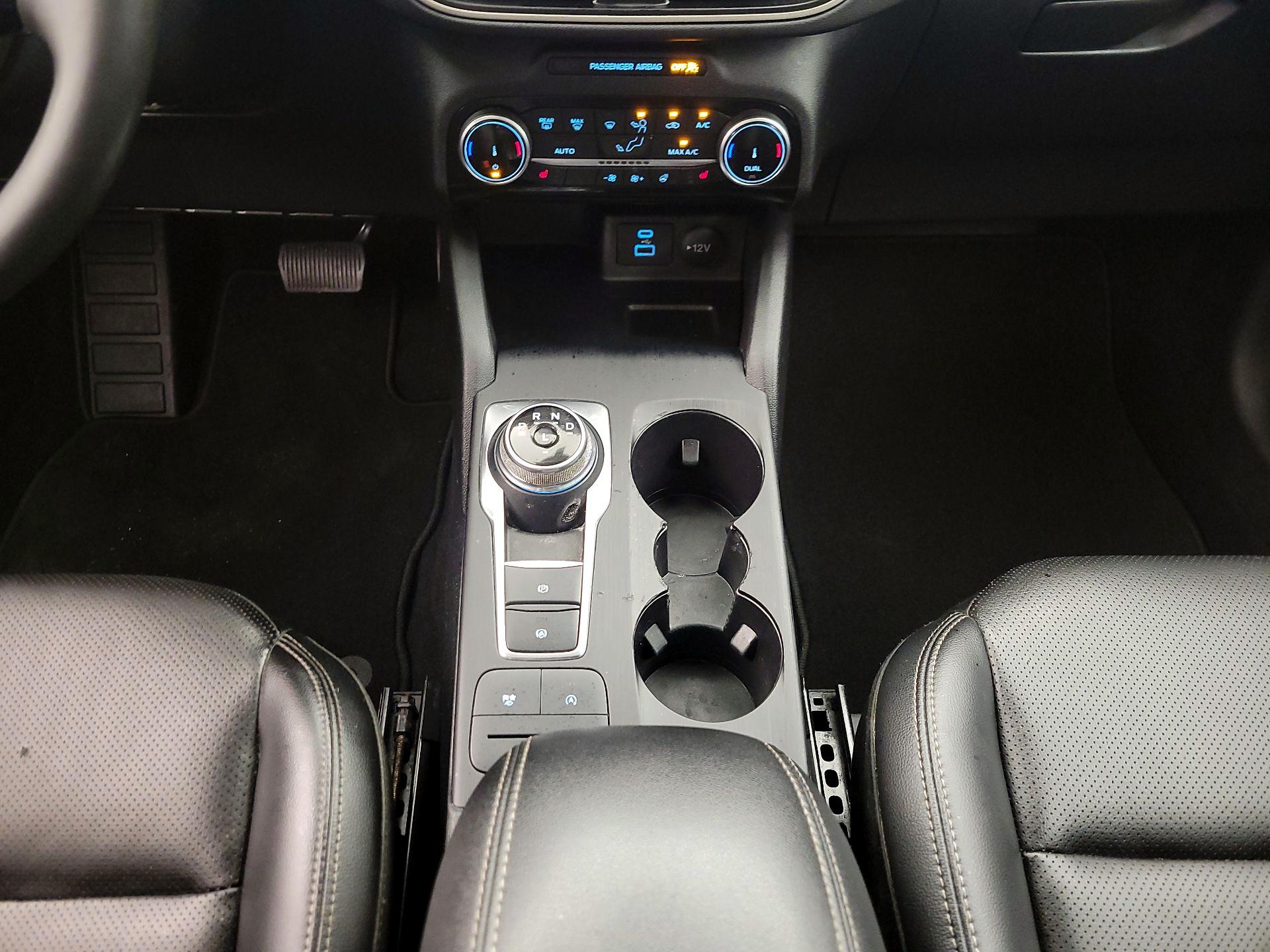 Thumbnail: 2022 Ford Escape - 17