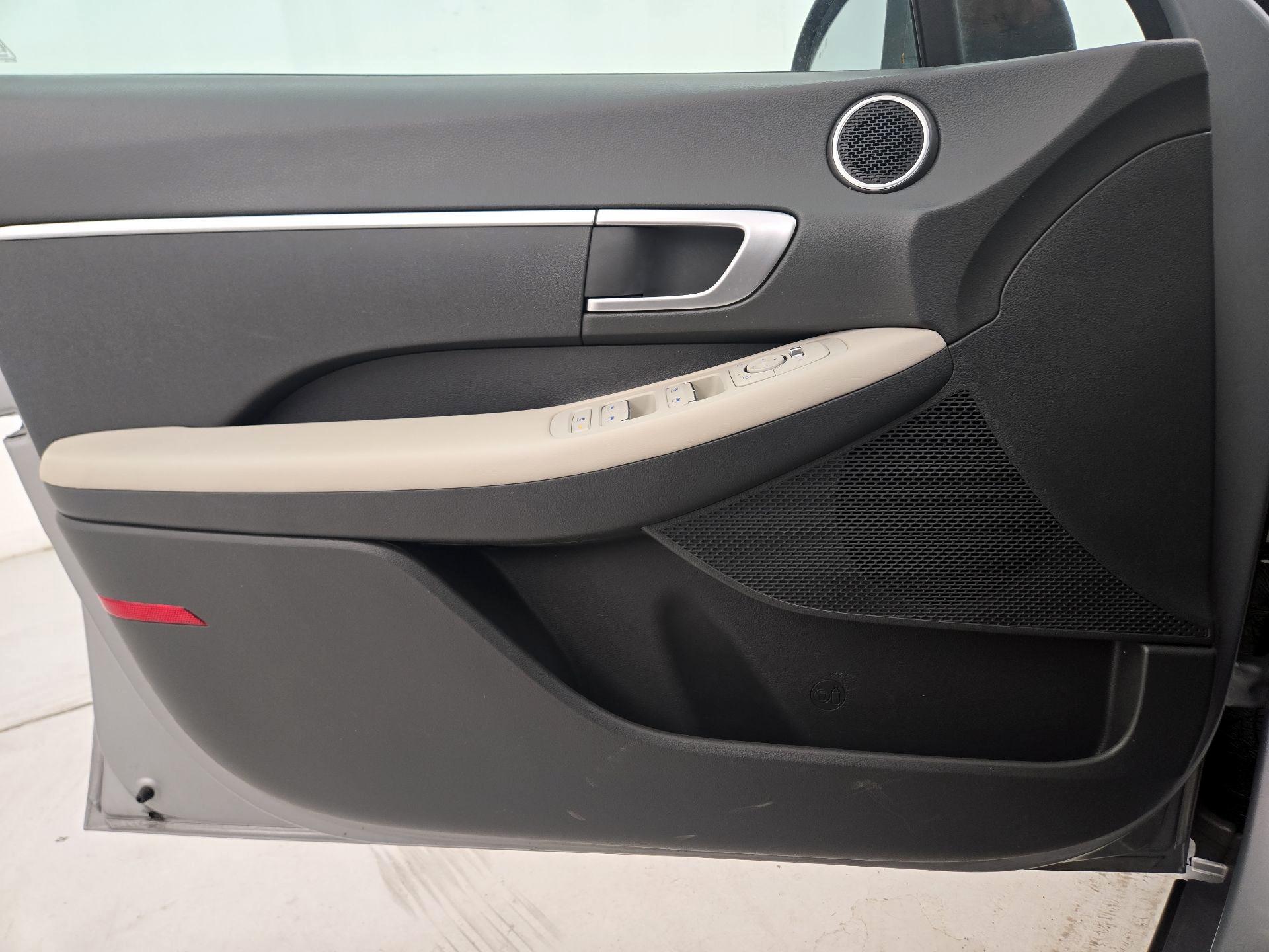 Thumbnail: 2023 Hyundai Sonata - 12