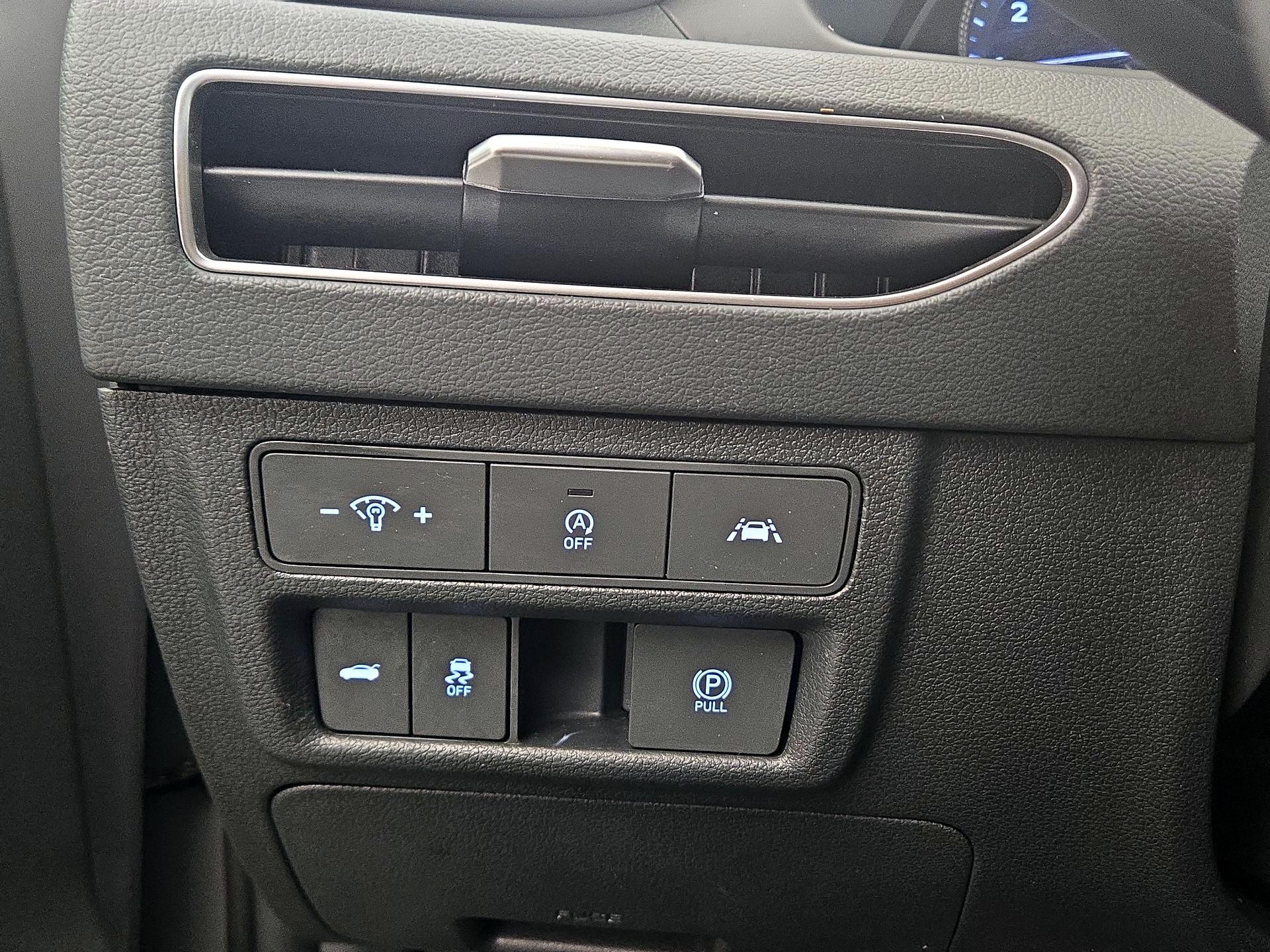 Thumbnail: 2023 Hyundai Sonata - 13