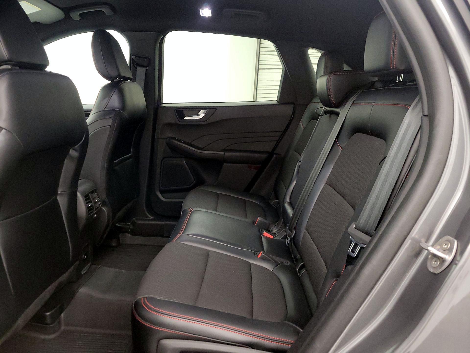 Thumbnail: 2023 Ford Escape - 20