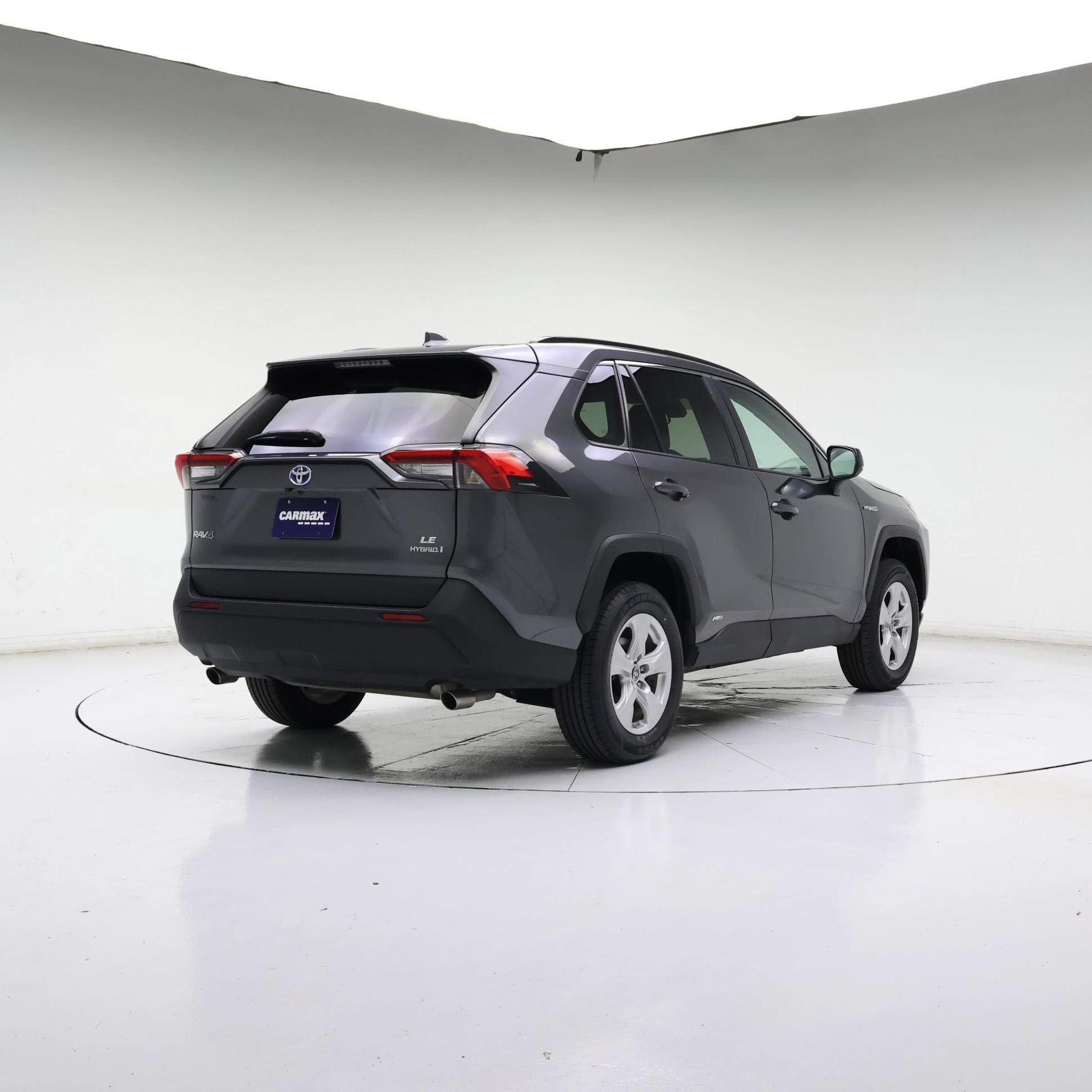 Thumbnail: 2021 Toyota RAV4 - 8