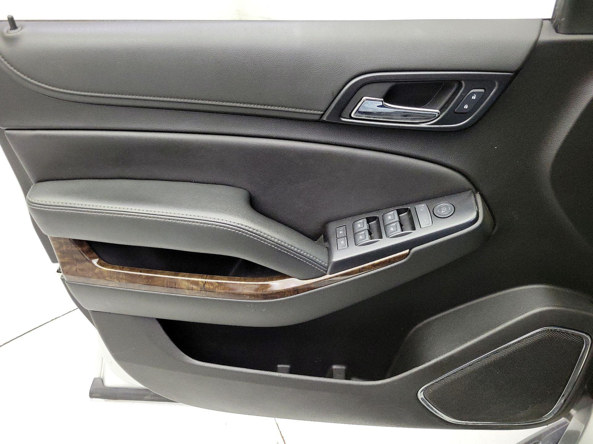 Thumbnail: 2020 Chevrolet Tahoe - 12