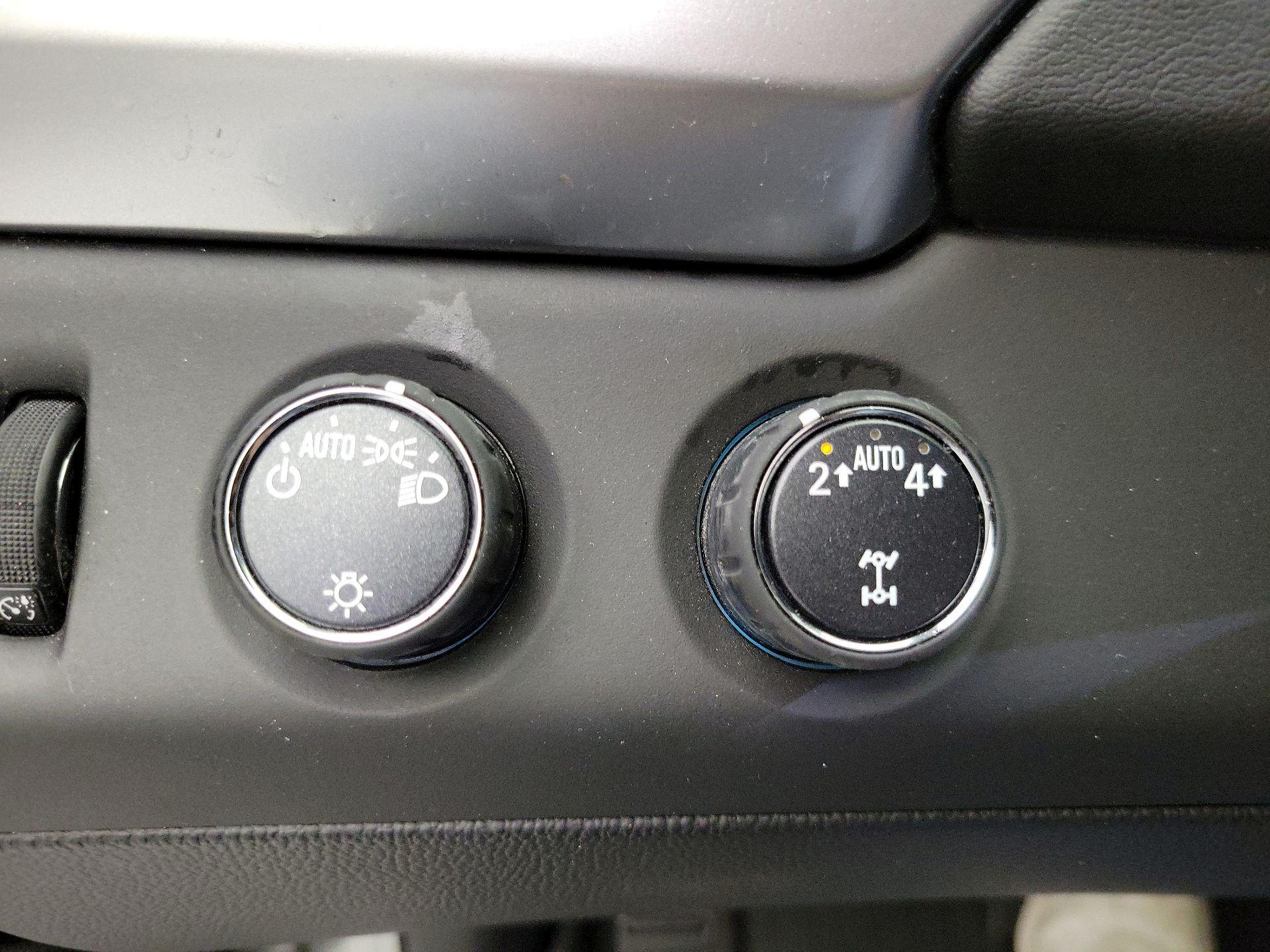 Thumbnail: 2020 Chevrolet Tahoe - 13