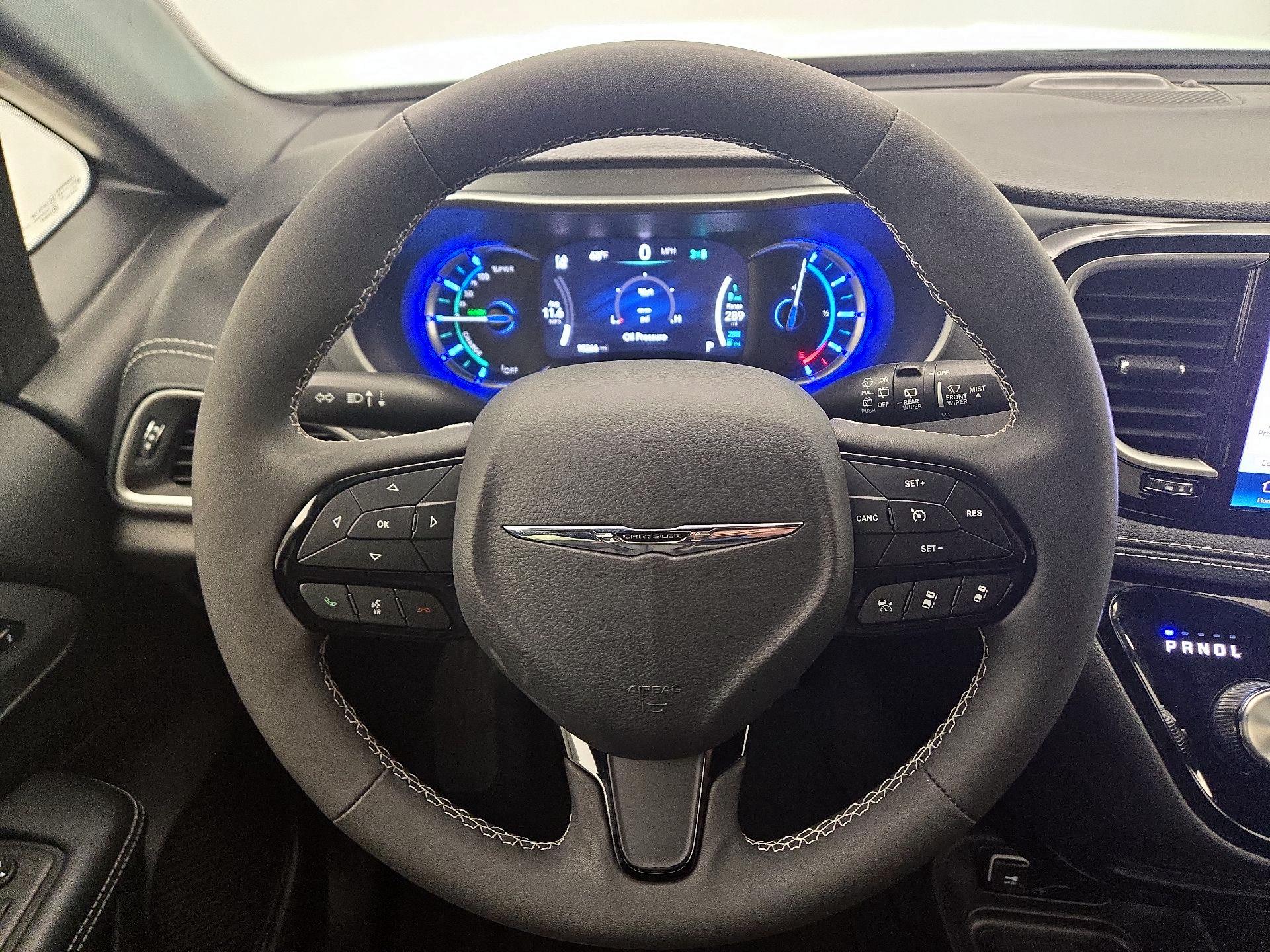 Thumbnail: 2023 Chrysler Pacifica - 10