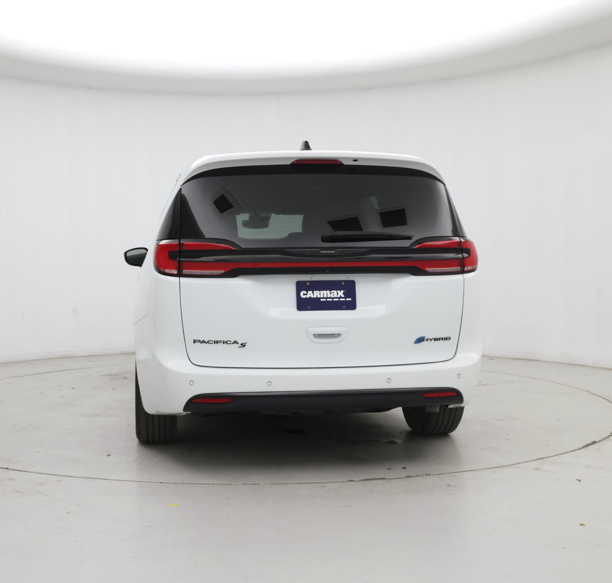 Thumbnail: 2023 Chrysler Pacifica - 6