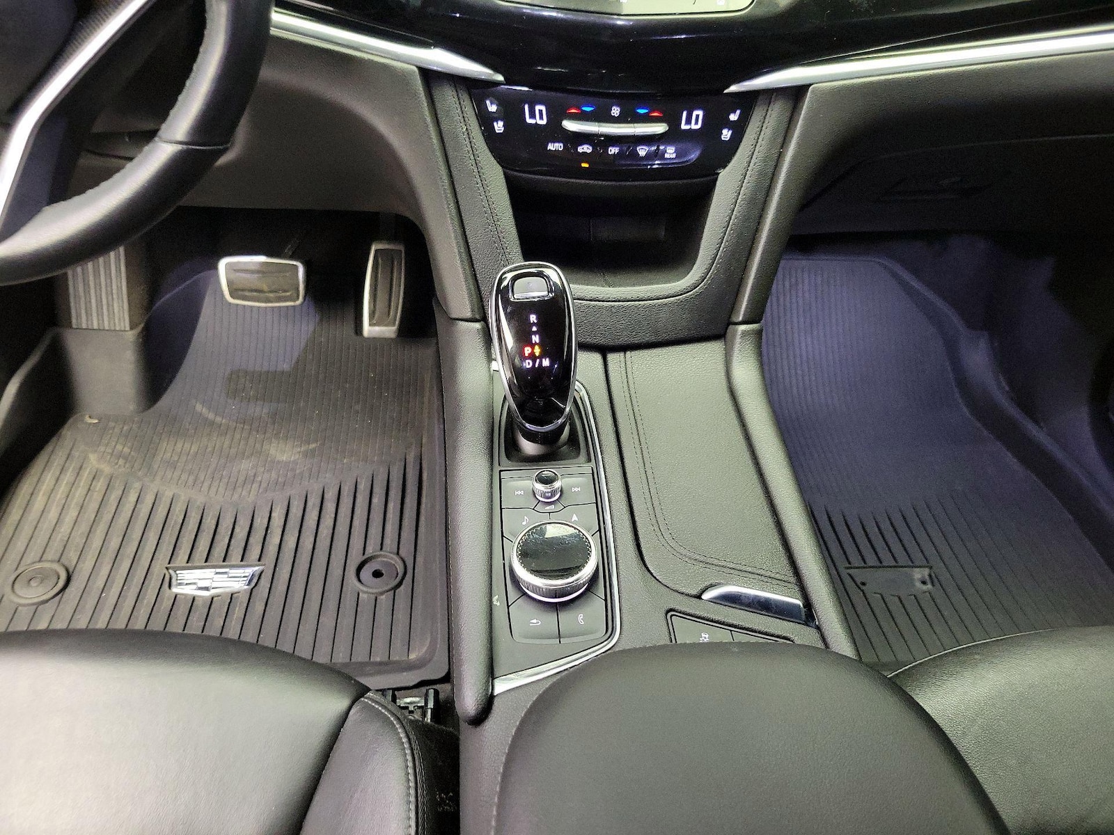 2020 Cadillac XT6 Sport - Photo 18