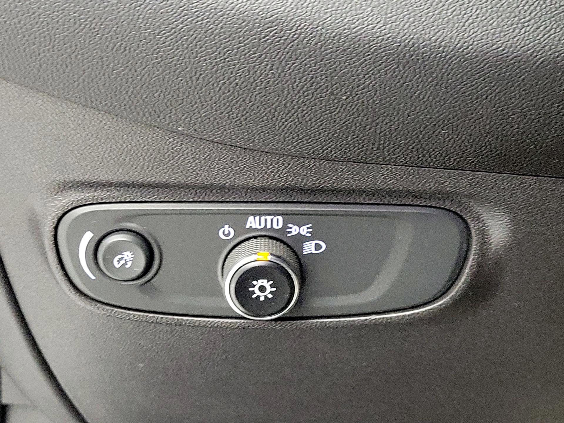 Thumbnail: 2023 Chevrolet Equinox - 13