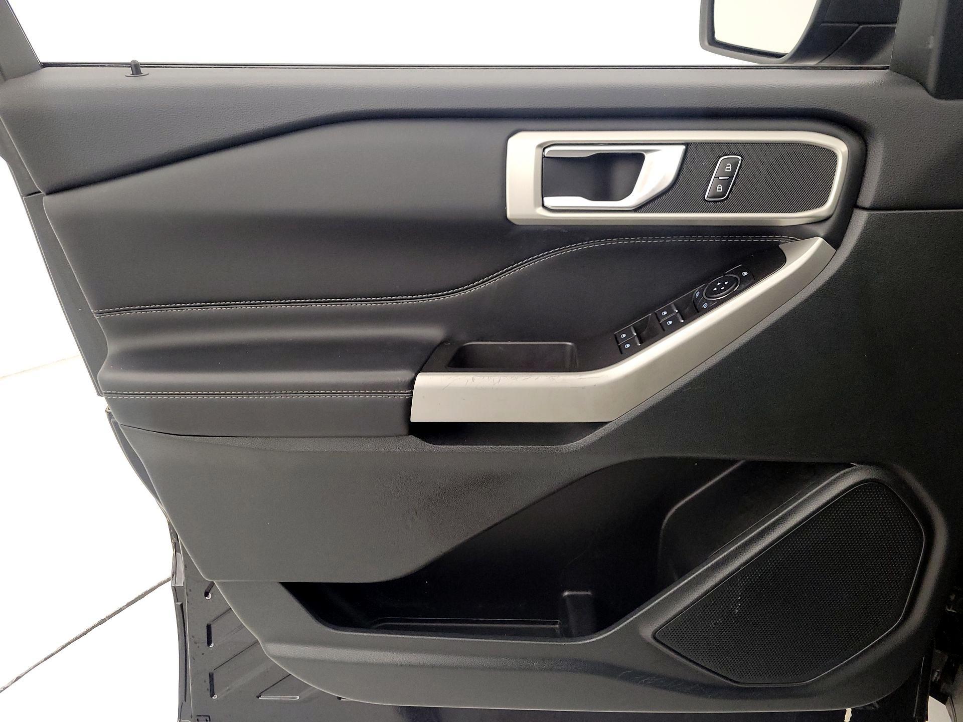 Thumbnail: 2023 Ford Explorer - 12