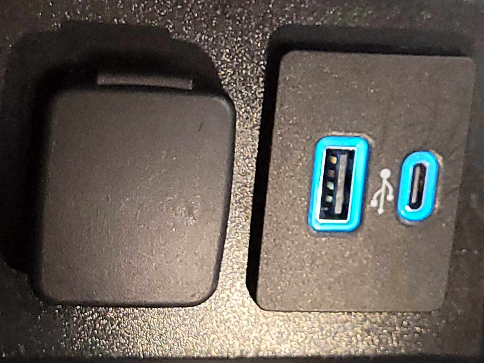 Thumbnail: 2023 Ford Explorer - 18