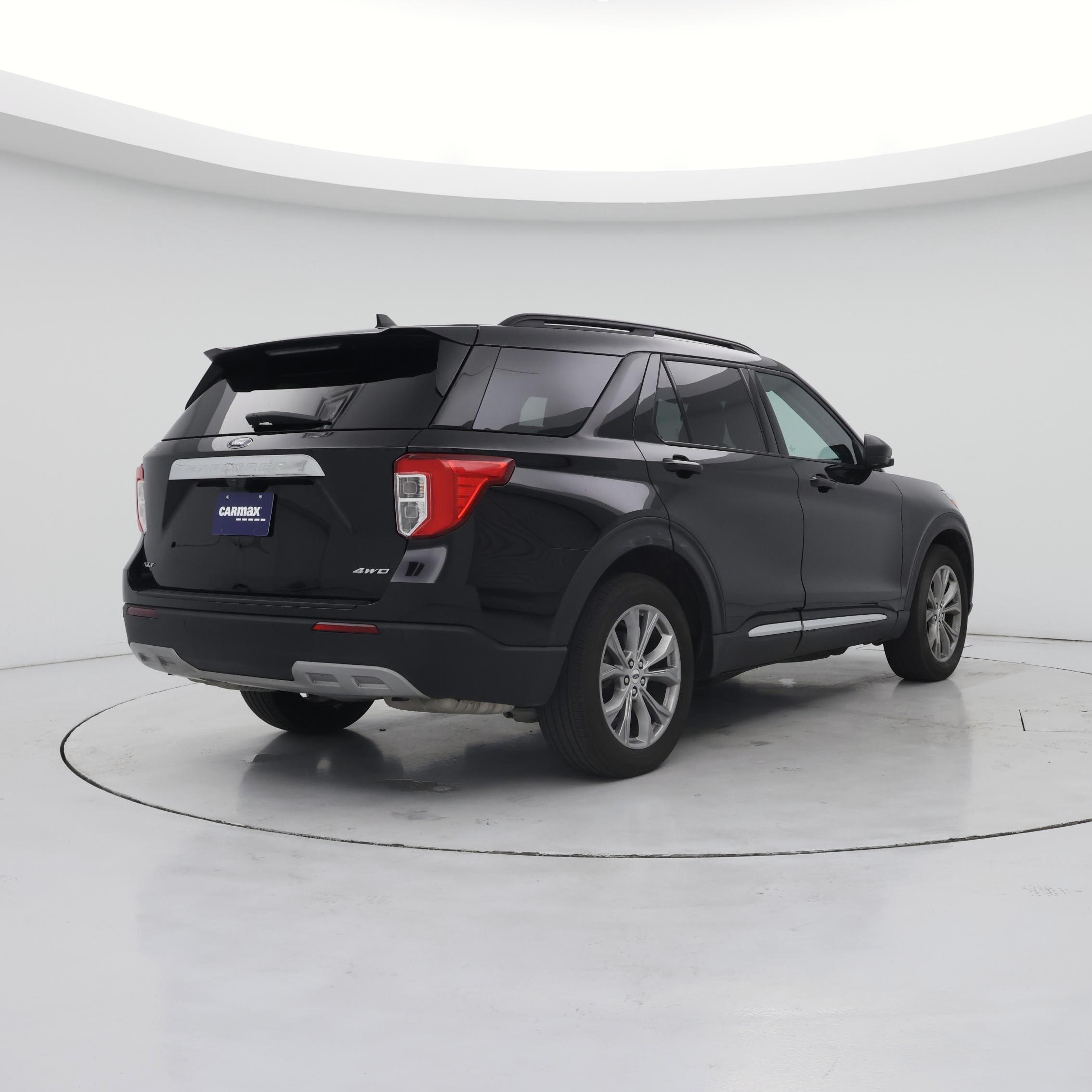 Thumbnail: 2023 Ford Explorer - 8